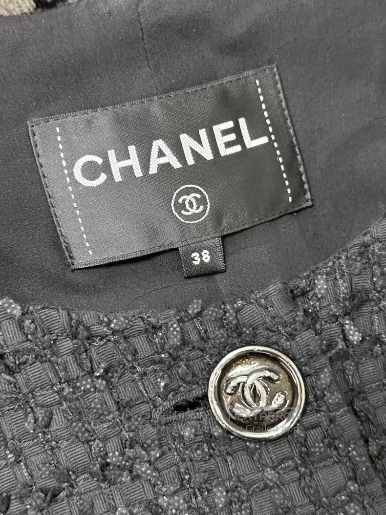 Chanel Chanel Wide tweed round-neck four-pocket long-sleeved jack Size XS / US 0-2 / IT 36-38 - 5 Thumbnail