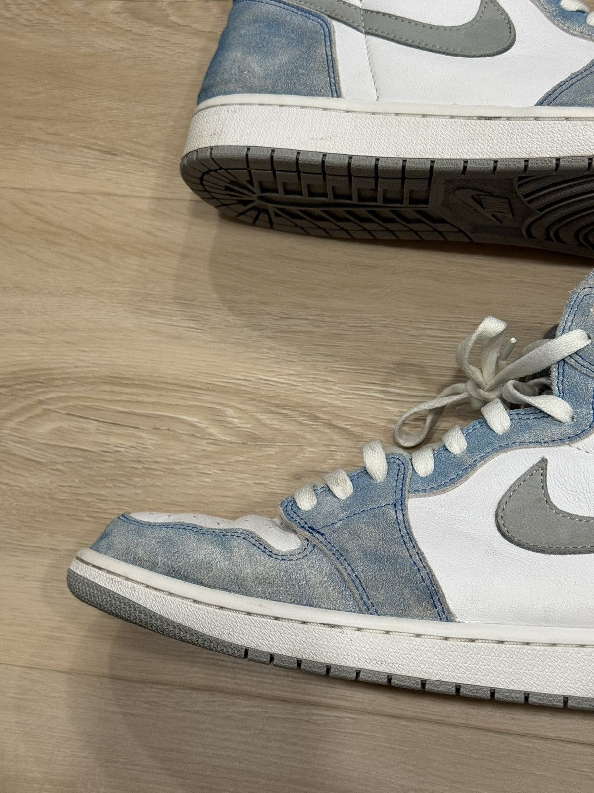 Jordan Brand Air Jordan 1 “Hyper Royal” Size US 12 / EU 45 - 7 Thumbnail
