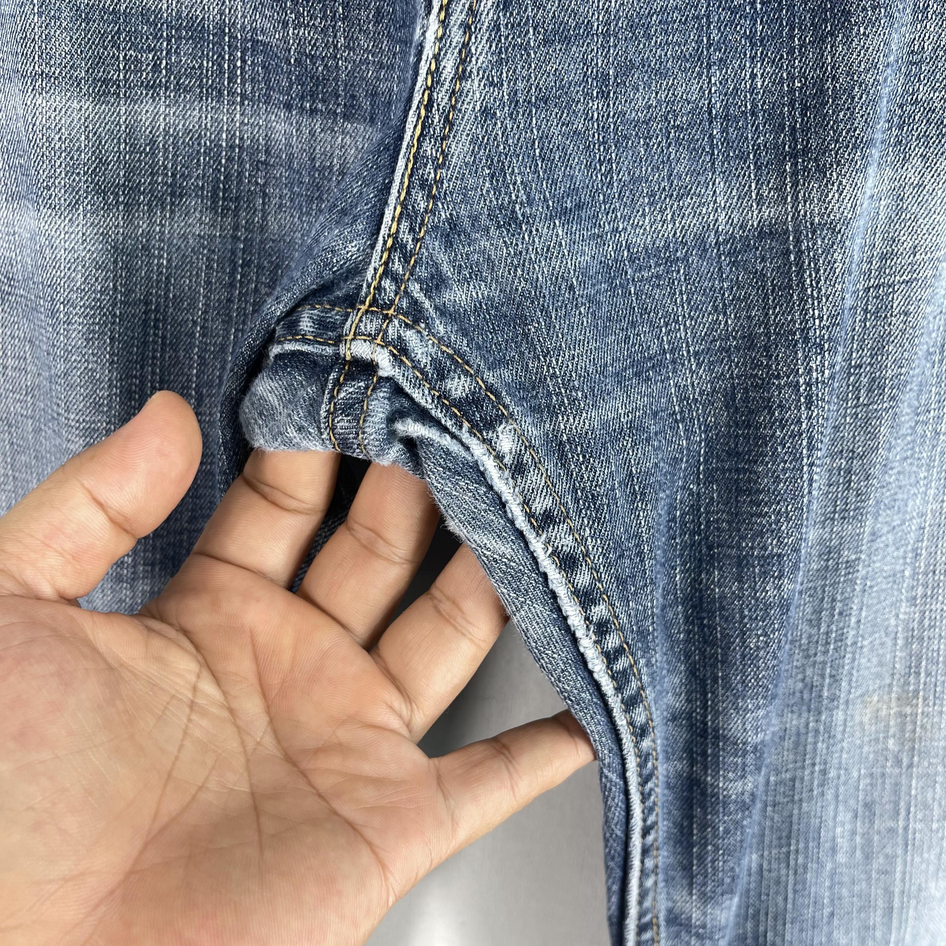Levi's × Vintage W35 L31 Vintage Levis 569 Distressed Medium Washed Jeans Size US 35 - 5 Thumbnail