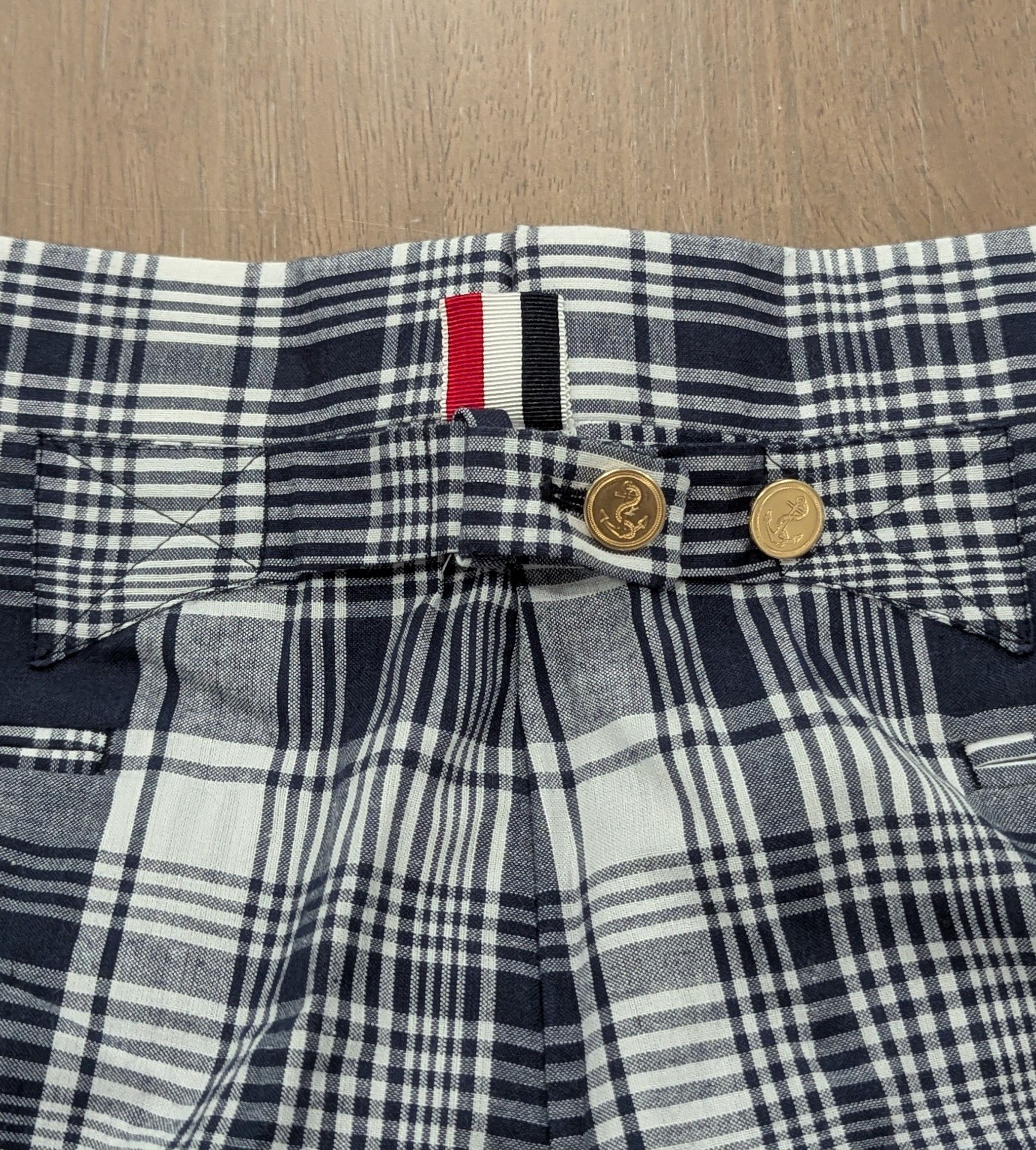 Thom Browne THOM BROWNE Backstrap Cotton Shorts Navy Plaid 2 - Medium Size US 32 / EU 48 - 4 Thumbnail