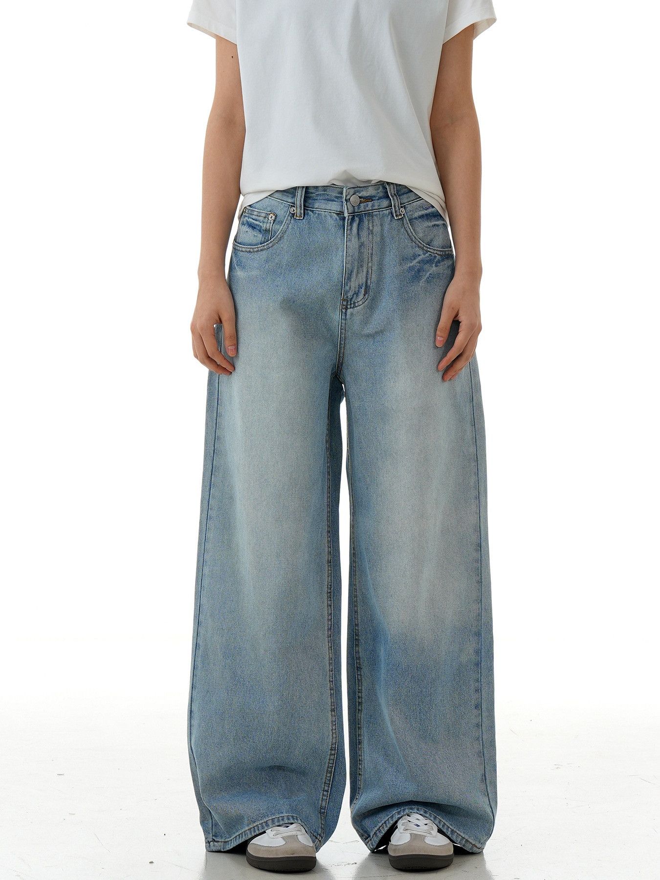 Jean American-Style Washed Distressed Straight-Leg Jeans Size US 32 / EU 48 - 1 Thumbnail
