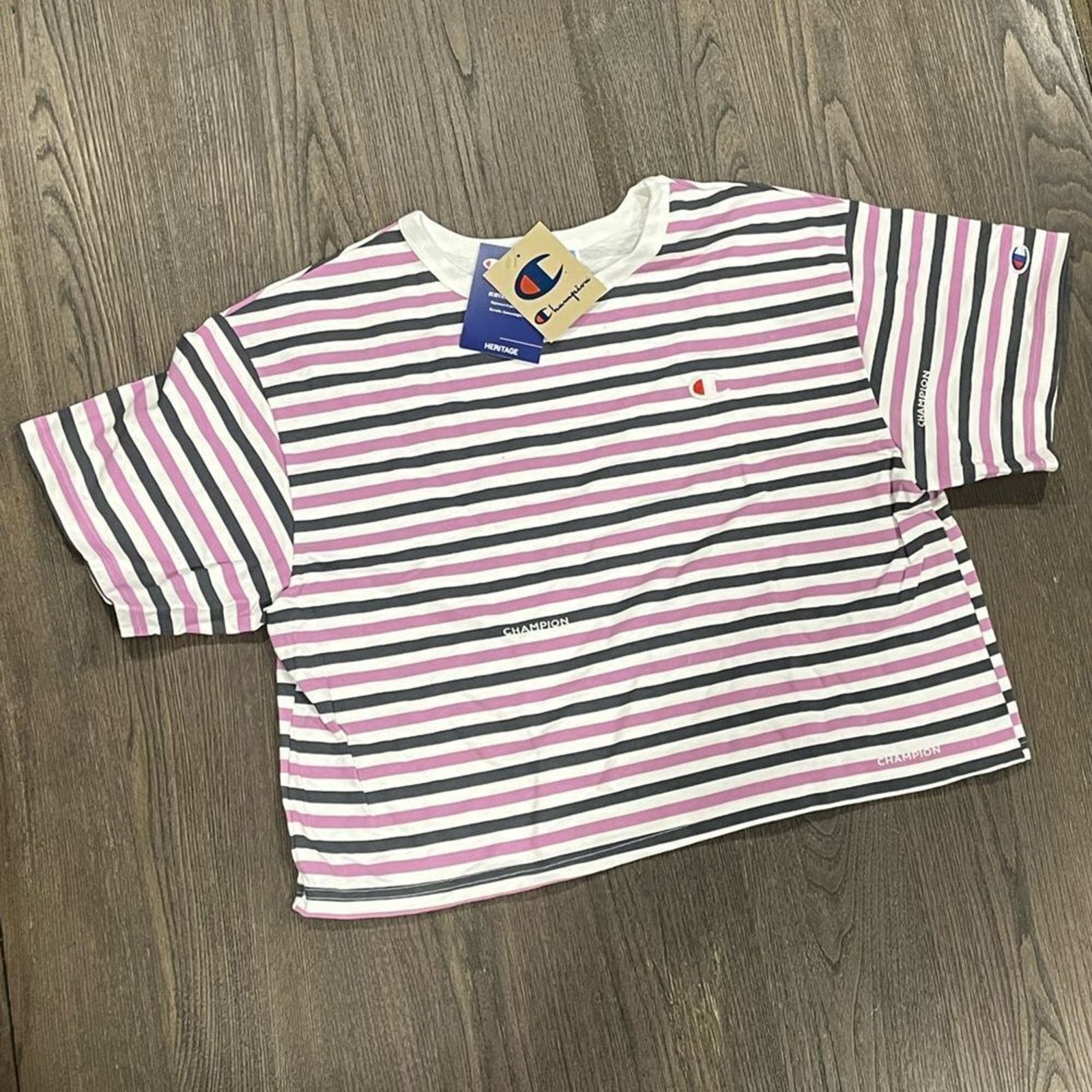 Champion NWT Champion Black Pink Striped Crop Top - Size XL Size XL / US 12-14 / IT 48-50 - 1 Thumbnail