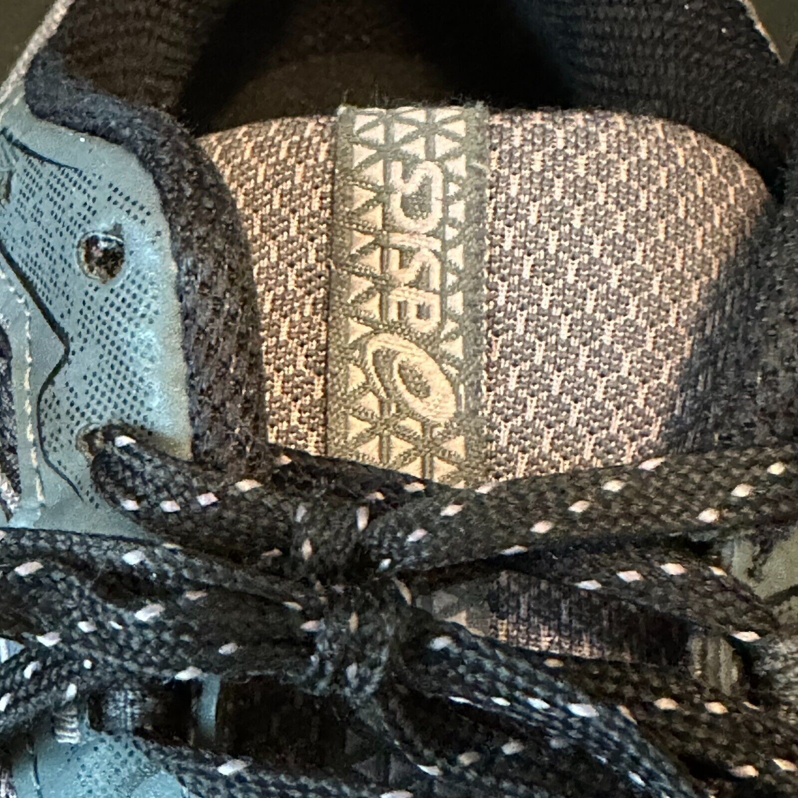 Asics ASICS Womens "Gel Venture 7" 1012A476 Gray/Black Run Sneaker Size US 7.5 / IT 37.5 - 8 Thumbnail