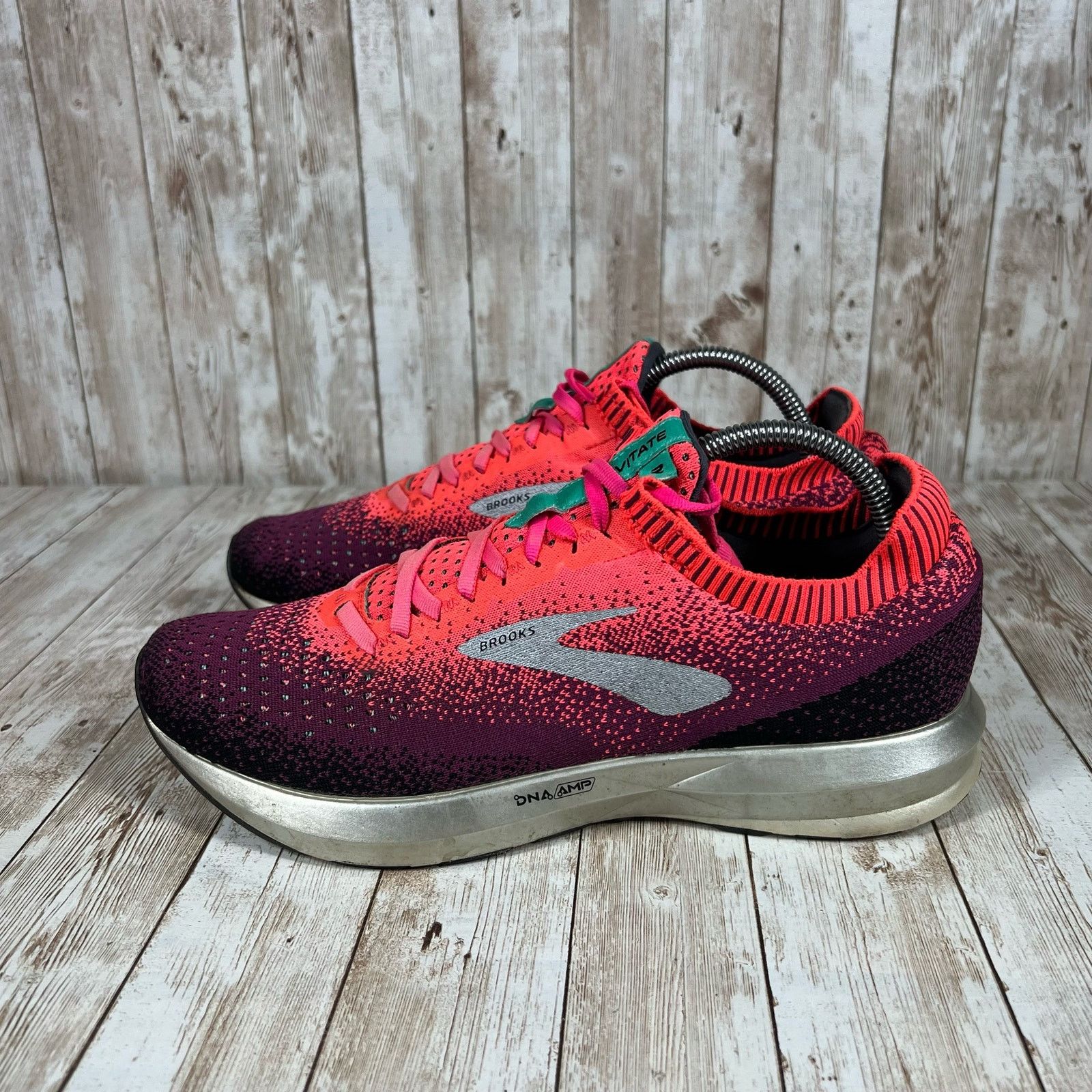 Brooks Brooks levitate 2 pink Womens 9.5 Size US 9.5 / IT 39.5 - 2 Thumbnail