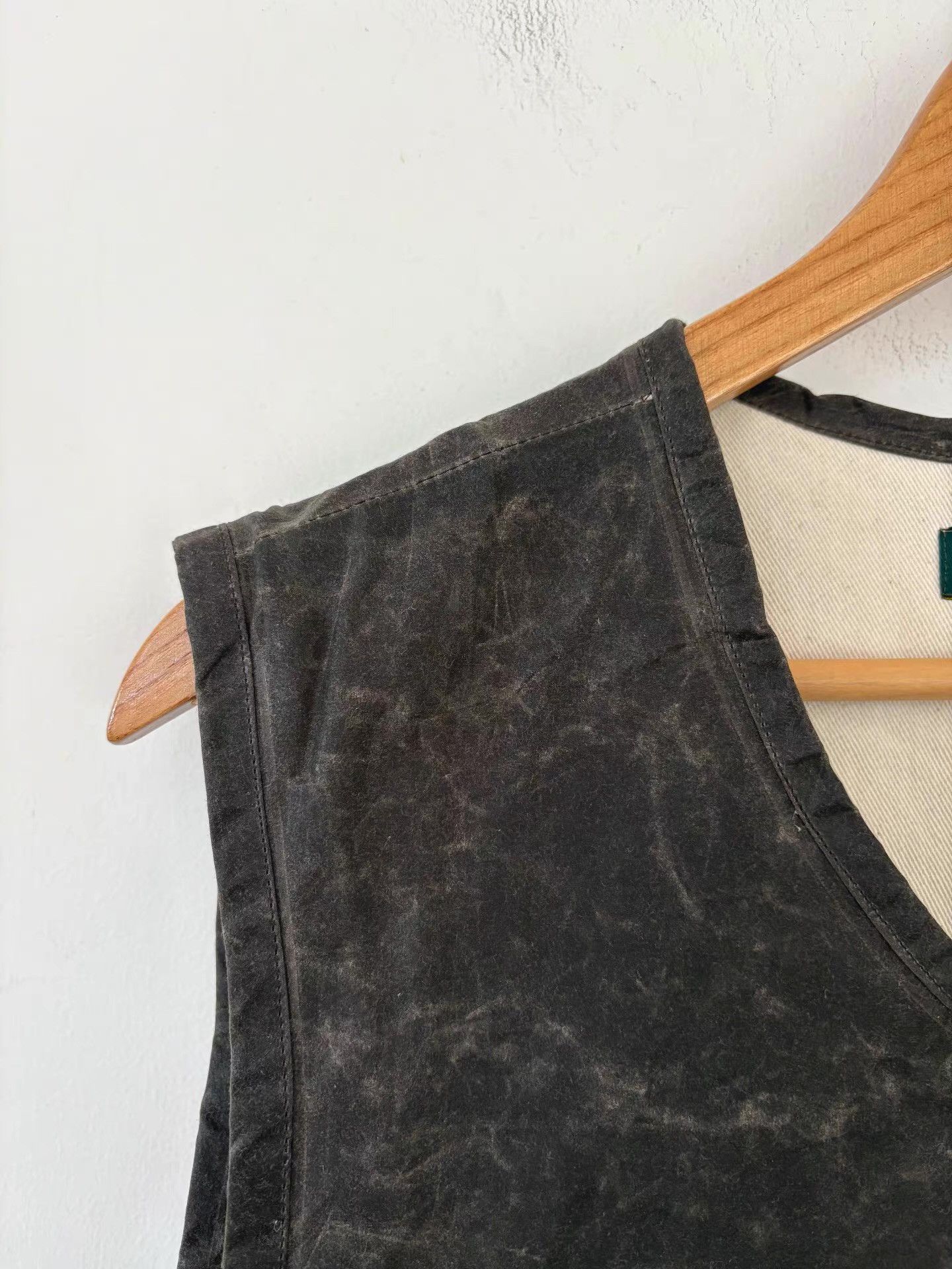 Paul Harnden Shoemakers Paul Harnden 24SS Waxed Waistcoat Ｑ21 Size US L / EU 52-54 / 3 - 4 Thumbnail