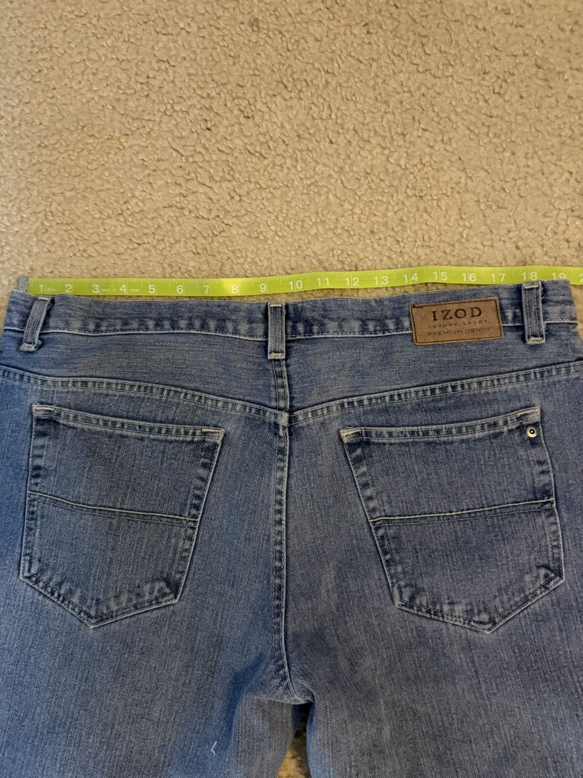 Izod Vintage Izod Slightly Baggy/Straight Jeans Size US 36 / EU 52 - 4 Thumbnail