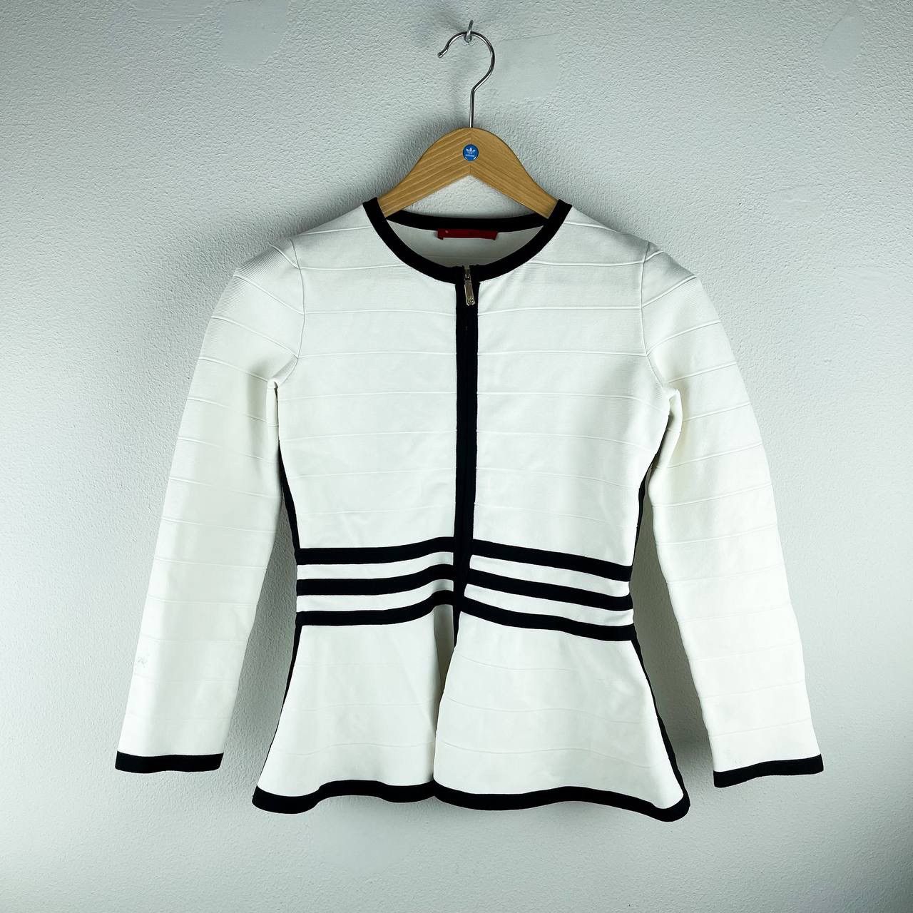 Carolina Herrera Carolina Herrera Zip Up Blazer Jacket Size S / US 4 / IT 40 - 1 Thumbnail