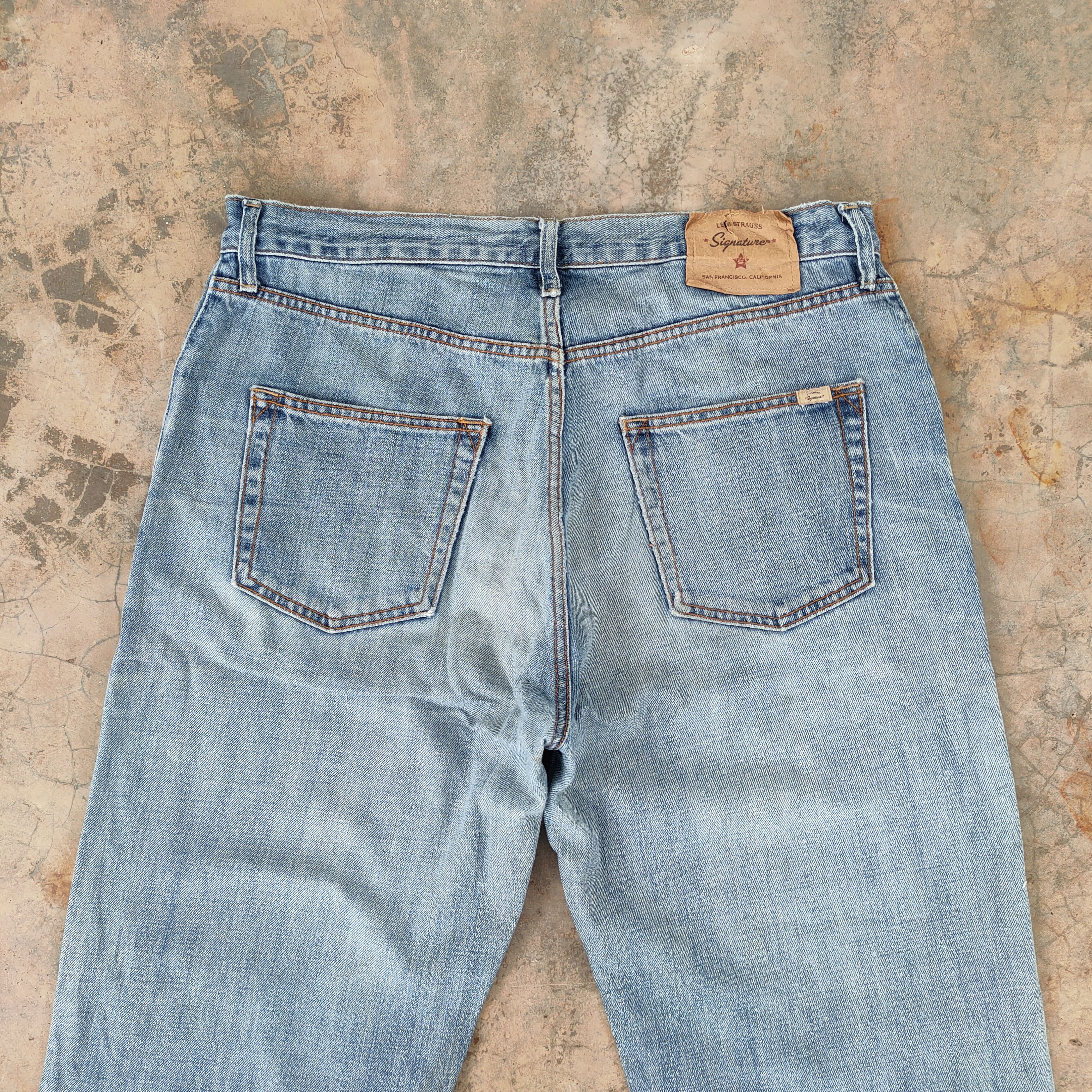 Levi's Vintage Clothing VINTAGE LEVI' STRAUSS SINGNATURE FADED RIPPED JEANS PANTS Size US 36 / EU 52 - 10 Thumbnail