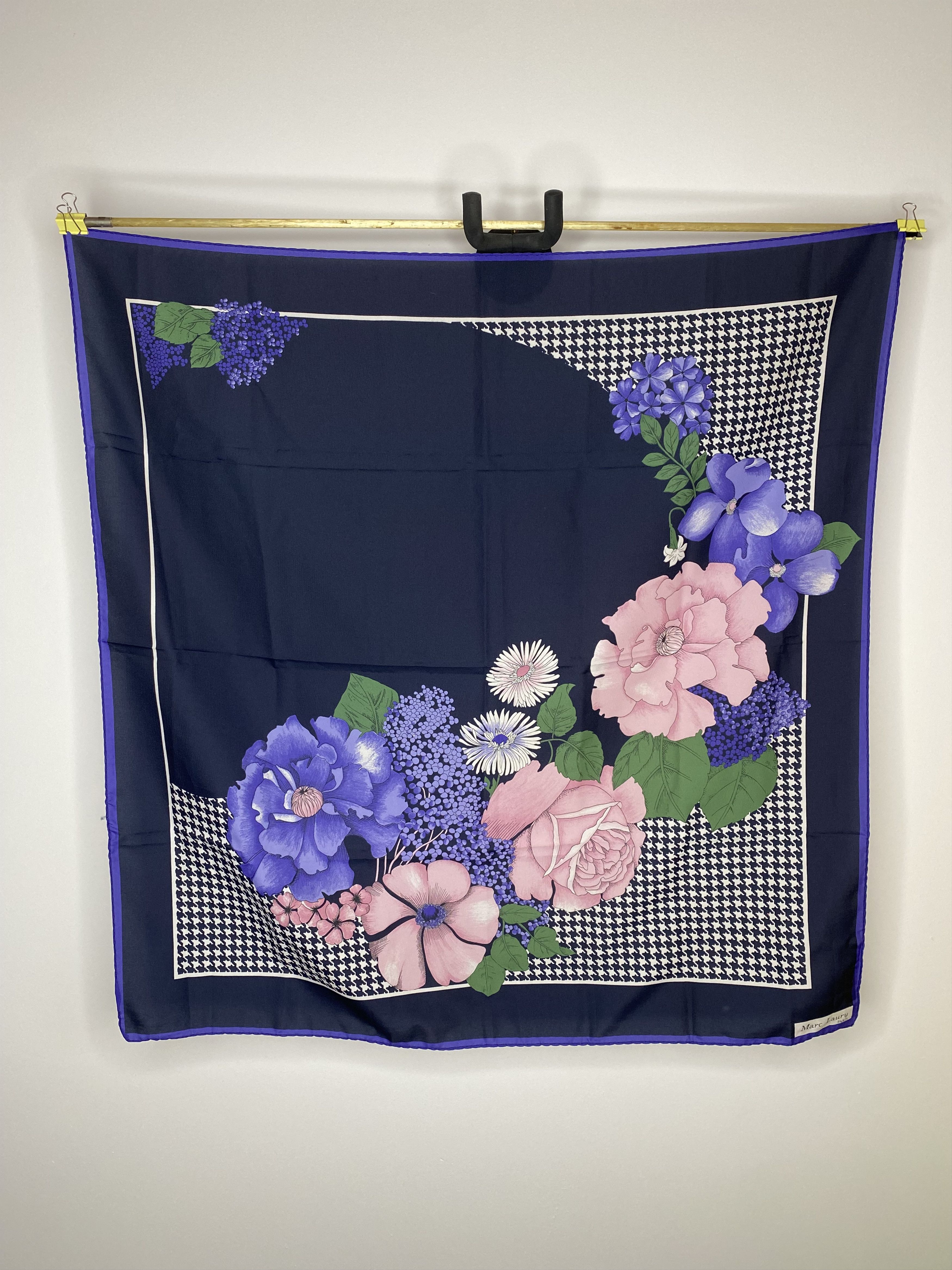 Vintage VINTAGE 90s MARC LAURY 100% SILK SCARVES SCARF MADE IN ITALY Size ONE SIZE - 1 Thumbnail