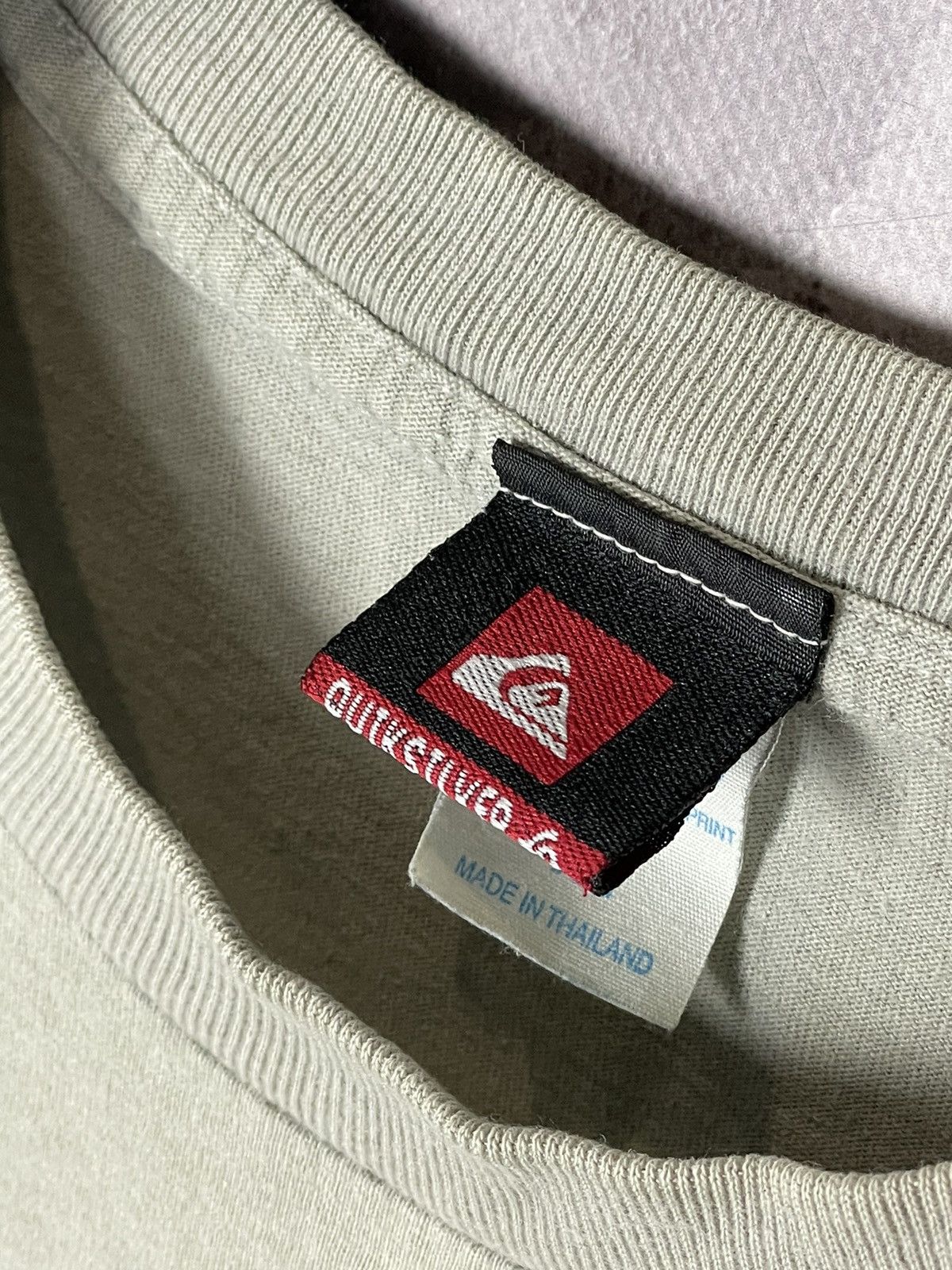 Quiksilver Vintage Quiksilver Y2K avantgarde streetwear t-shirt Size US L / EU 52-54 / 3 - 9 Thumbnail
