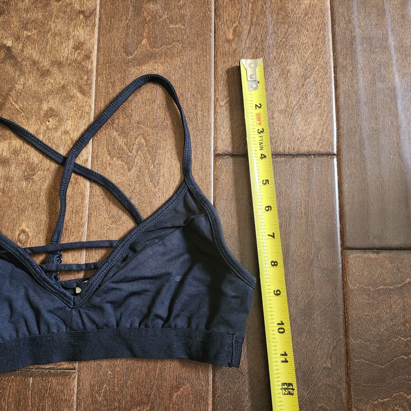 Forever 21 FOREVER 21 Women's Black Sports Bra XS Pullover Activewear Yoga Bra Womens XS Black Sports Bra Size ONE SIZE - 7 Thumbnail