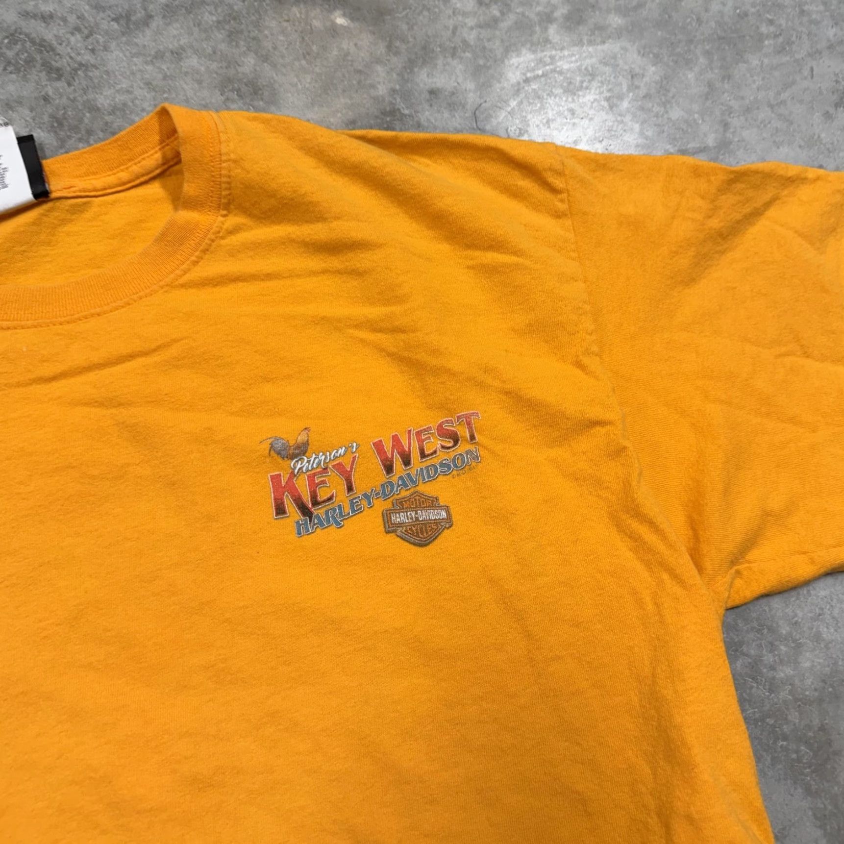 Harley Davidson VINTAGE Harley-Davidson Shirt Mens Large Yellow Key West Florida Rooster Graphic Tee Size US L / EU 52-54 / 3 - 4 Thumbnail
