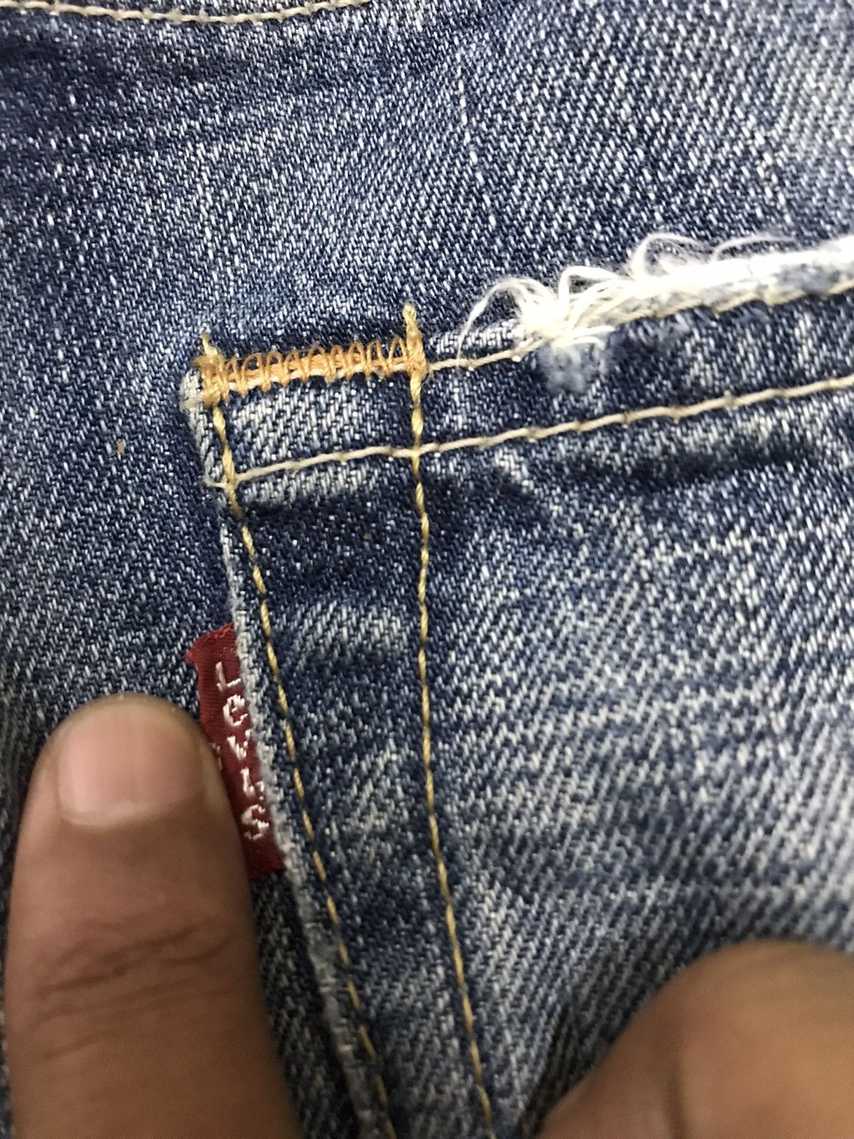 Levi's Vintage Clothing Vintage Levis Lot 502 Regular Cut Distressed Denim Jeans Size US 32 / EU 48 - 10 Thumbnail