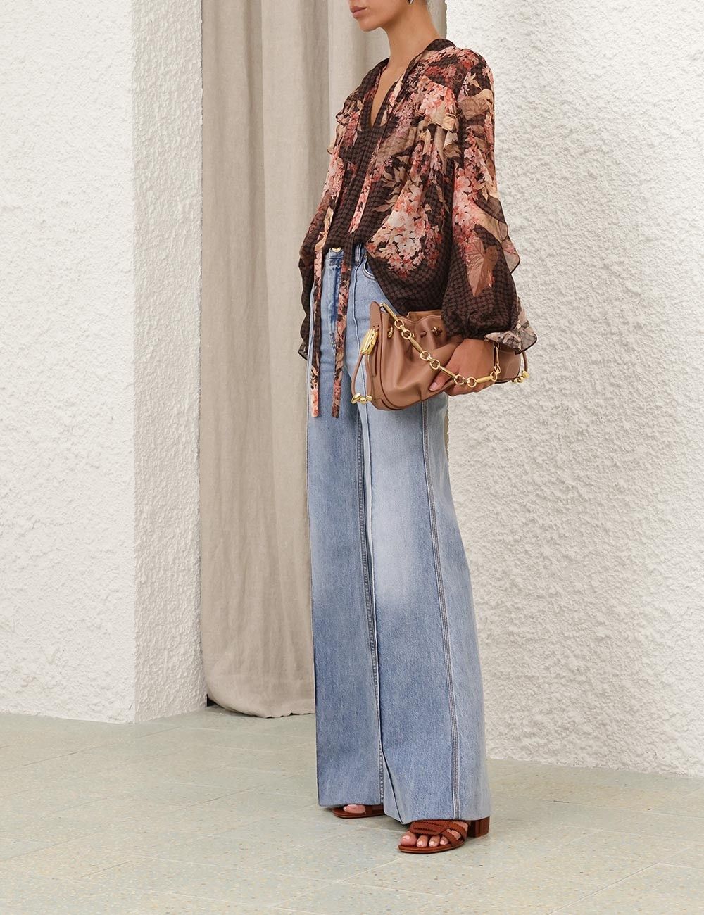 oc11z0226 Illuminate Flutter Blouse In Multicolor