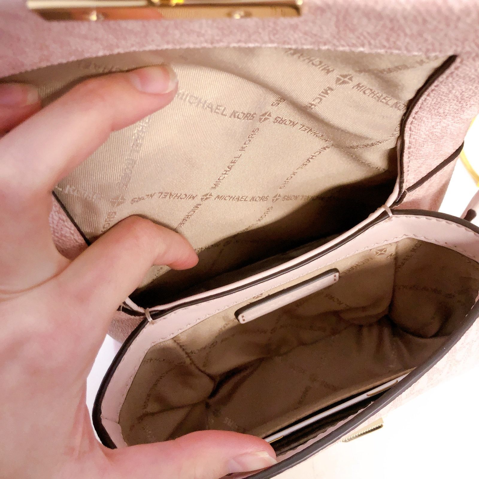 Michael Kors (E)Michael Kors 35F2G0EC5B CECE EXTRA SMALL IN POWDER BLUSH Size ONE SIZE - 8 Thumbnail