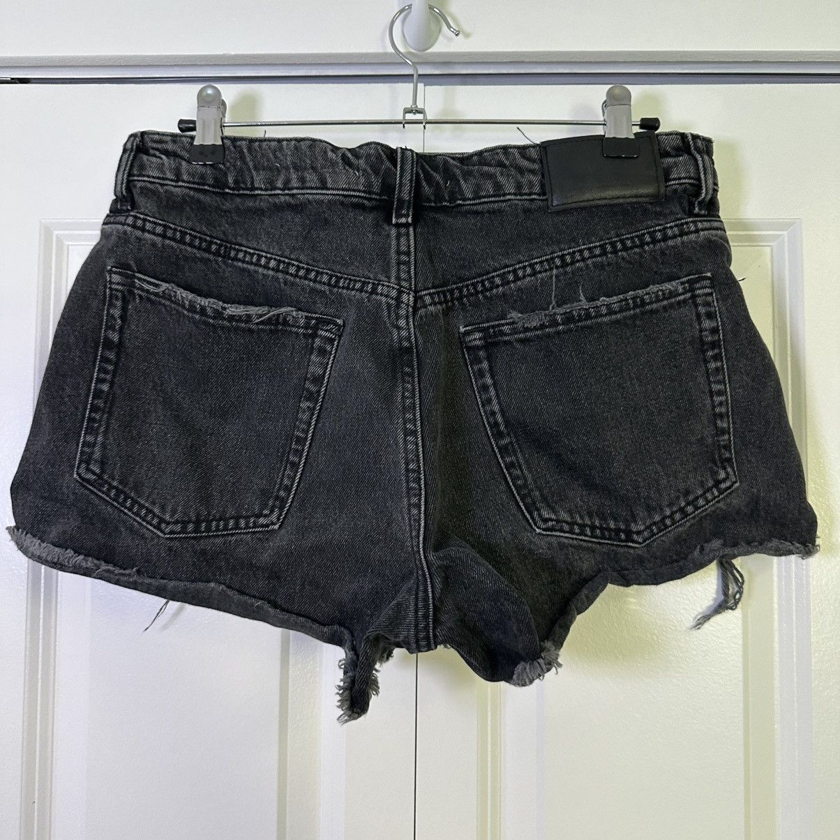 Zara Zara Black Denim Cutoff Distressed Shorts Size 10 Size 32" / US 10 / IT 46 - 2 Thumbnail