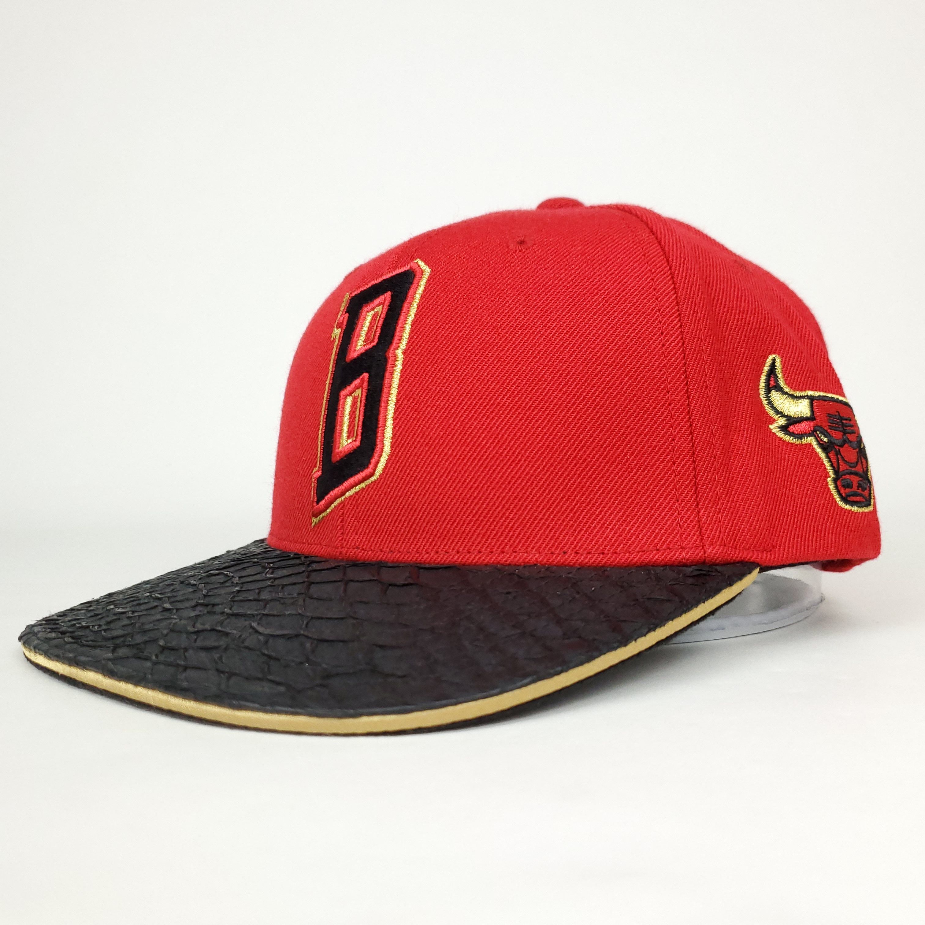 Mitchell & Ness Chicago Bulls Carp Skin Bill Strapback Hat Size ONE SIZE - 7 Thumbnail