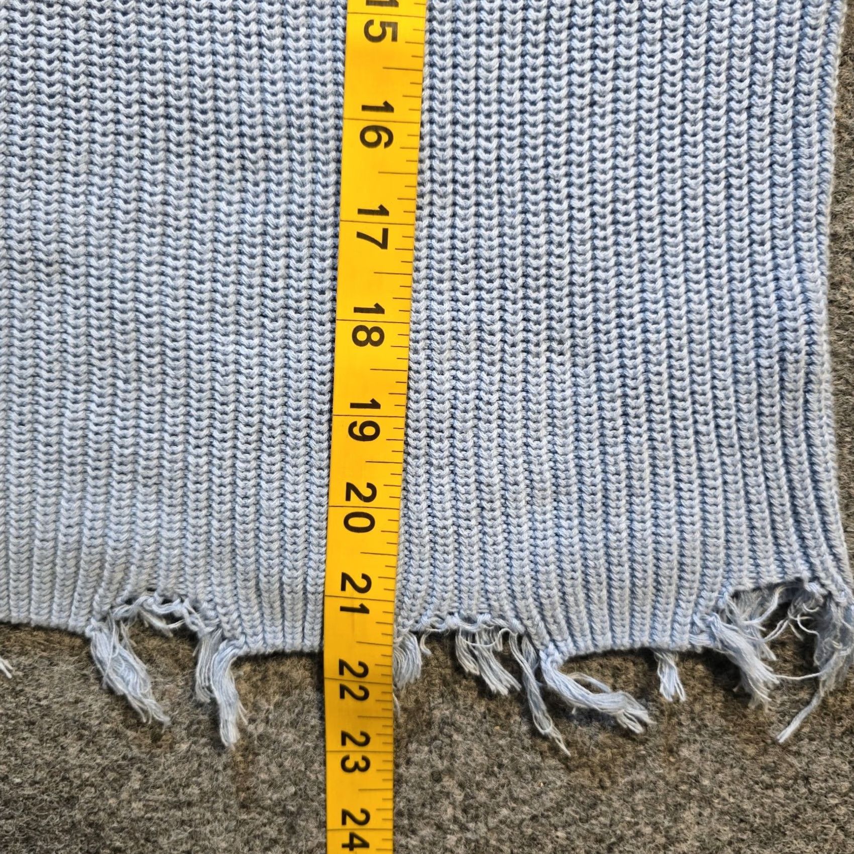 Vintage Le Lis Sweater Womens Size M Blue Distressed Raw Hem Long Sleeve Casual Pullover V-Neck Knit Cotton Regular Classic Knitting Winter Fall Fashion Shirt Size M / US 6-8 / IT 42-44 - 6 Thumbnail