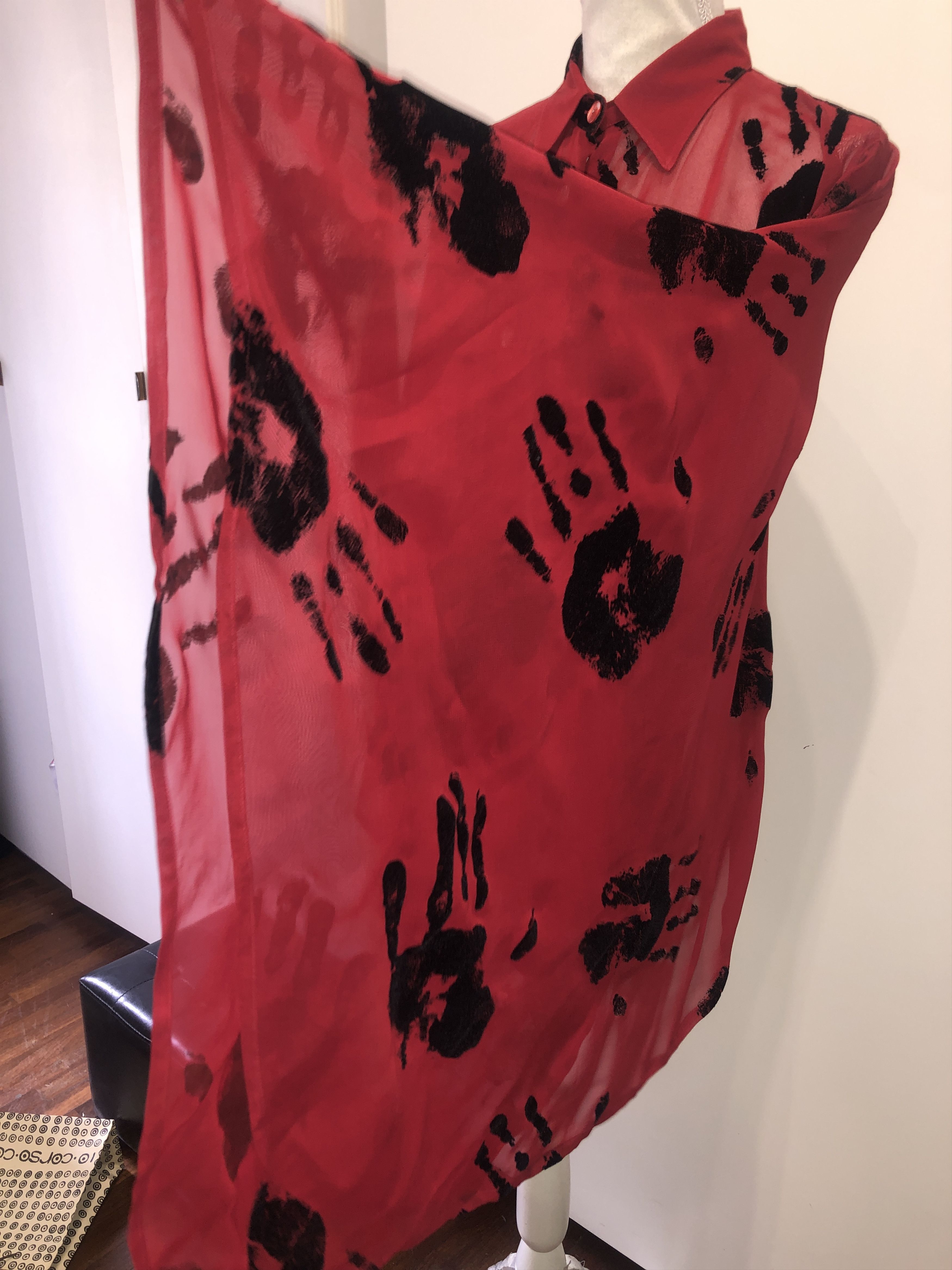 Jean Paul Gaultier 1991 "Hands" Print Oversized Red Shirt Size L / US 10 / IT 46 - 13 Thumbnail
