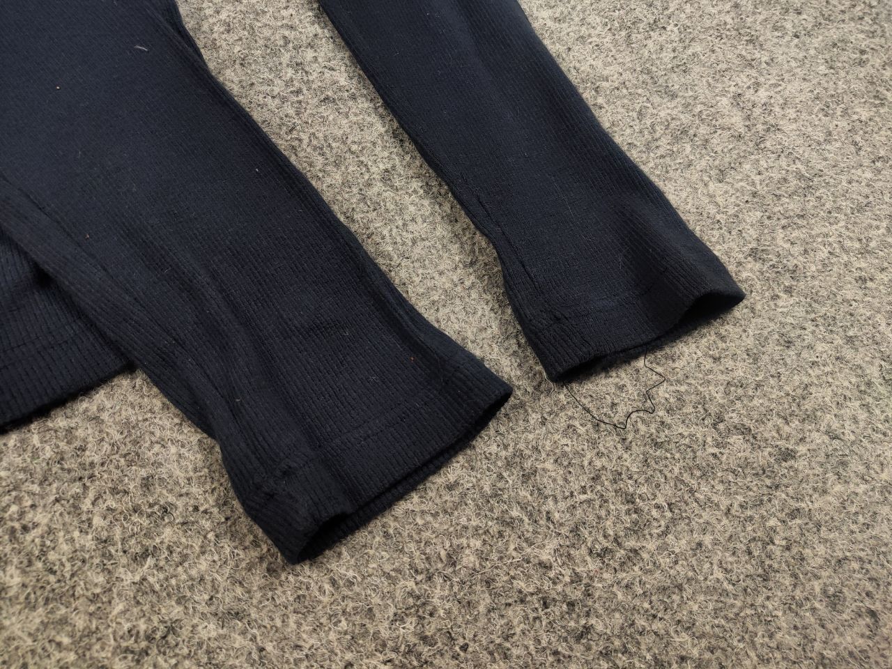 Dolce & Gabbana Dolce & Gabbana Vintage 90's dark blue ribbed long sleeve Size US S / EU 44-46 / 1 - 11 Thumbnail