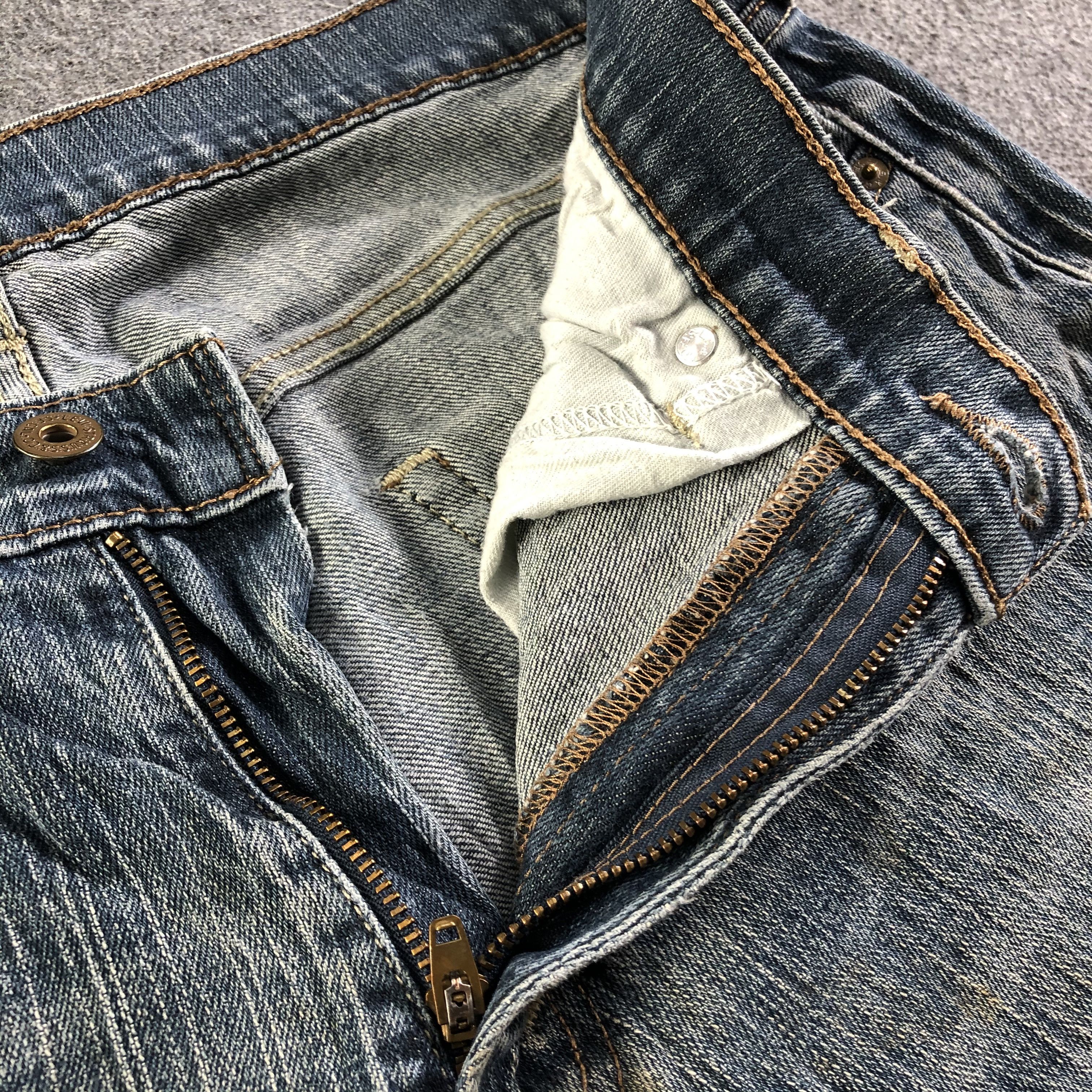 Levi's Vintage Levis 559 Jeans-J4424 Size US 33 - 8 Thumbnail
