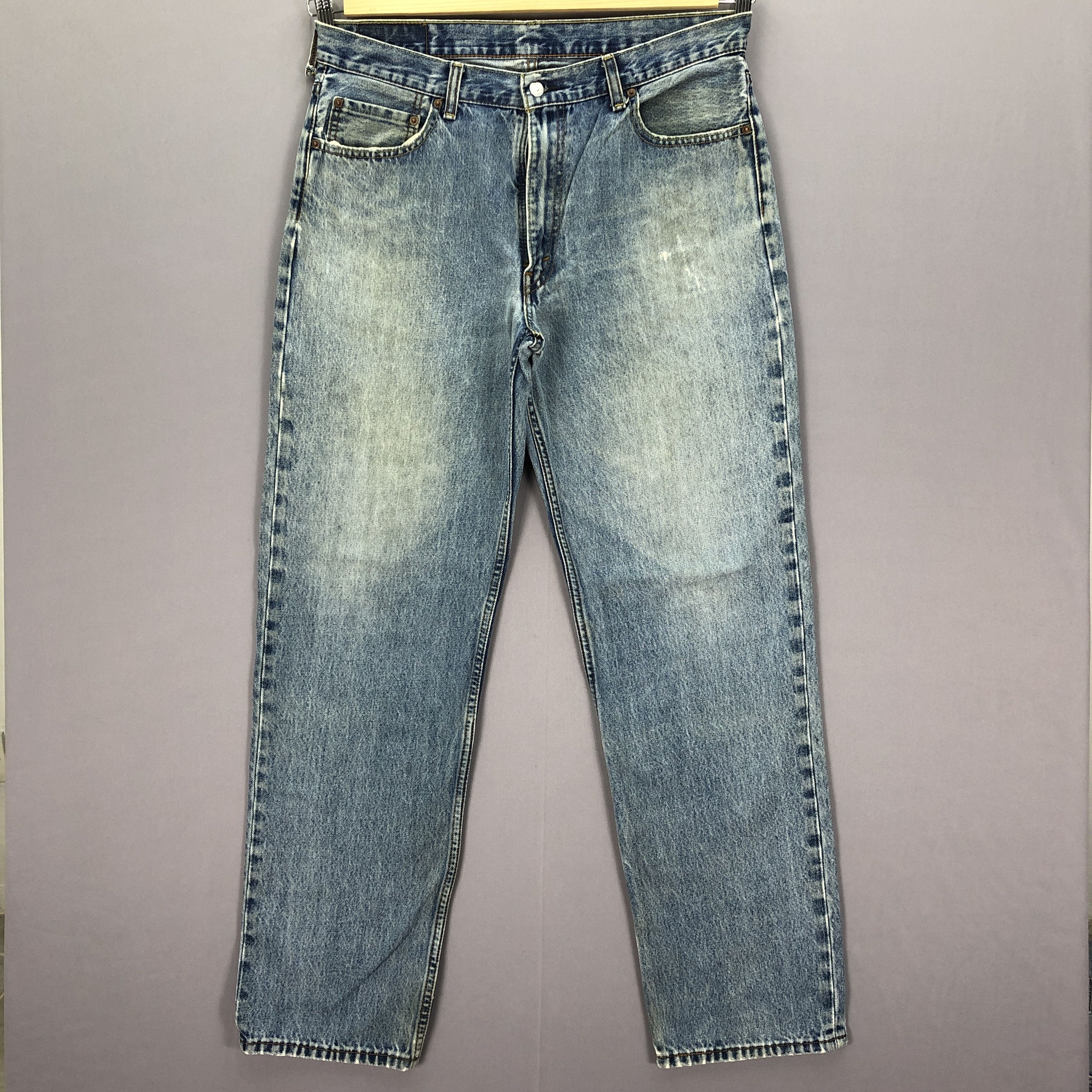Levi's Vintage Levis 550 Light Wash Baggy Jeans Levi's Faded Denim Size US 36 / EU 52 - 1 Thumbnail