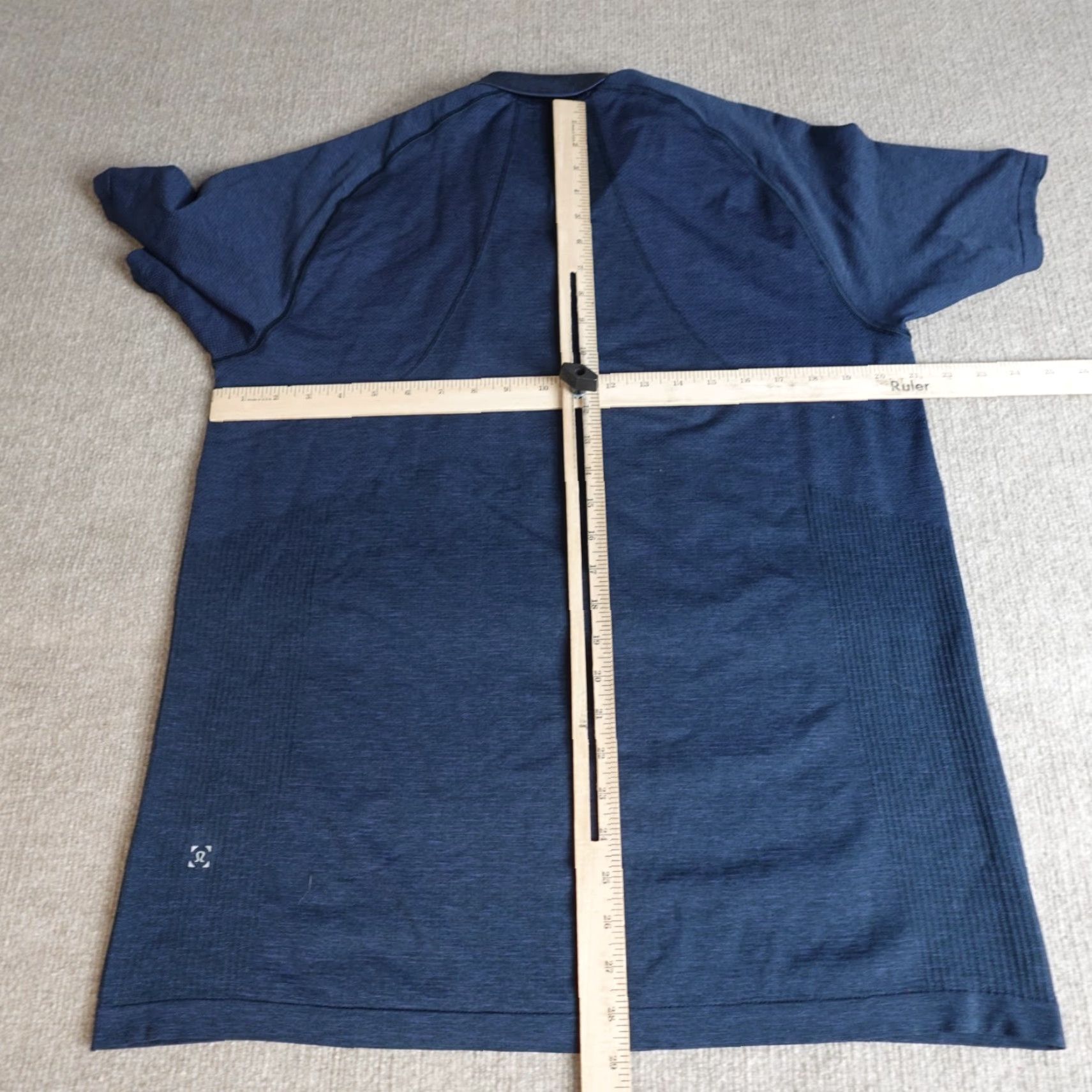 Lululemon Lululemon Polo Shirt XL Blue Solid Short Sleeve Metal Vent Tech Raglan Men Regular Sports Golf Shirt Size US XL / EU 56 / 4 - 5 Thumbnail