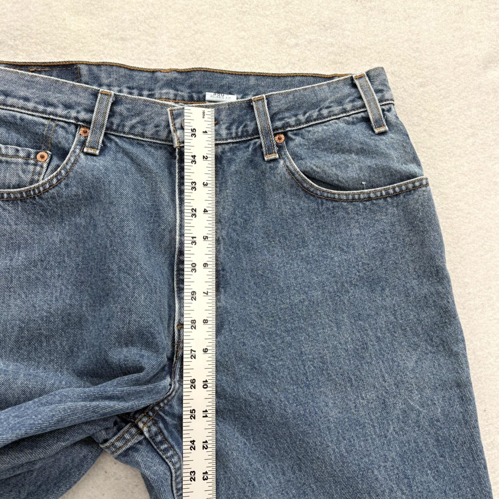 Levi's VINTAGE Levi's 550 Jeans Mens 36x34 Blue Medium Wash Relaxed Fit Tapered Denim Size US 36 / EU 52 - 7 Thumbnail