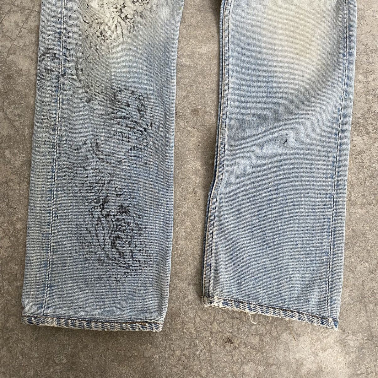 Levi's Vintage 90’s Levis 501 x Dorobo Nikki Printed Blue Jeans Size US 30 / EU 46 - 9 Thumbnail