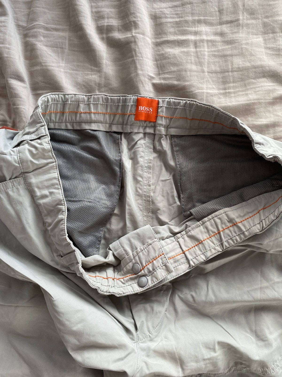 Hugo Boss Boss 3/4 length technical shorts Size US 32 / EU 48 - 3 Thumbnail