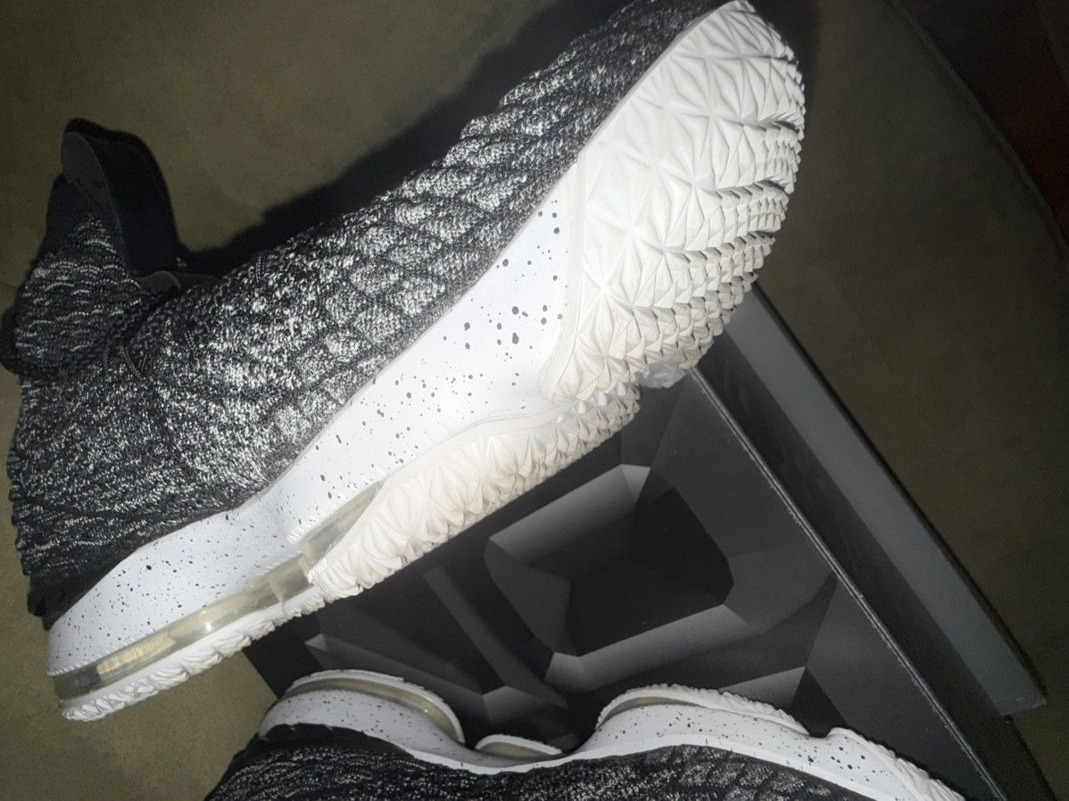 Nike Nike LeBron XV “Ashes” LeBron James 15, OG Box, VNDS, size13 Size US 13 / EU 46 - 22 Thumbnail