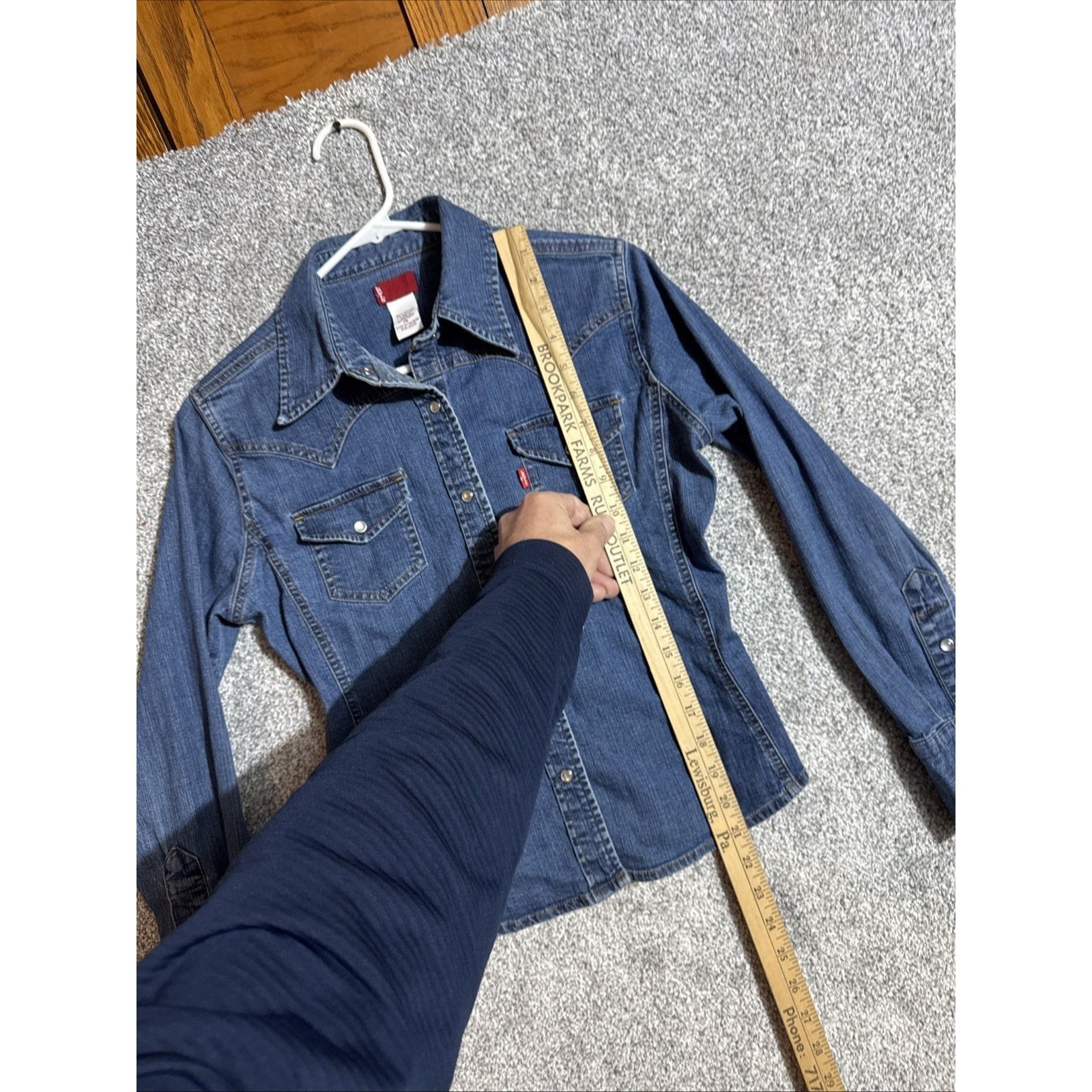 Levi's Levis Jean Jacket Womens Small Pearl Snap Paris Hilton Y2K Size S / US 4 / IT 40 - 3 Thumbnail
