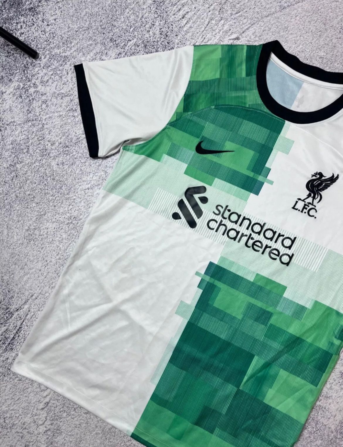 Nike Men’s soccer Jersey Nike FC Liverpool size xl Size US L / EU 52-54 / 3 - 3 Thumbnail