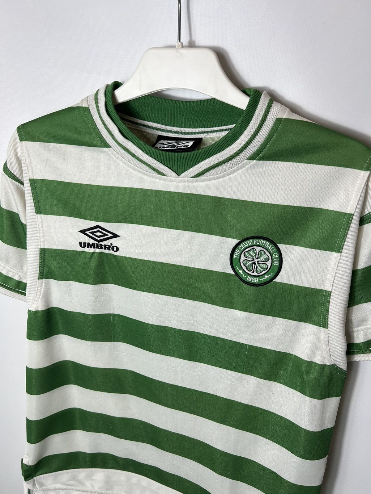 Umbro Vintage soccer football Embro Celtic Jersey Size Boys Xl Size US S / EU 44-46 / 1 - 2 Thumbnail