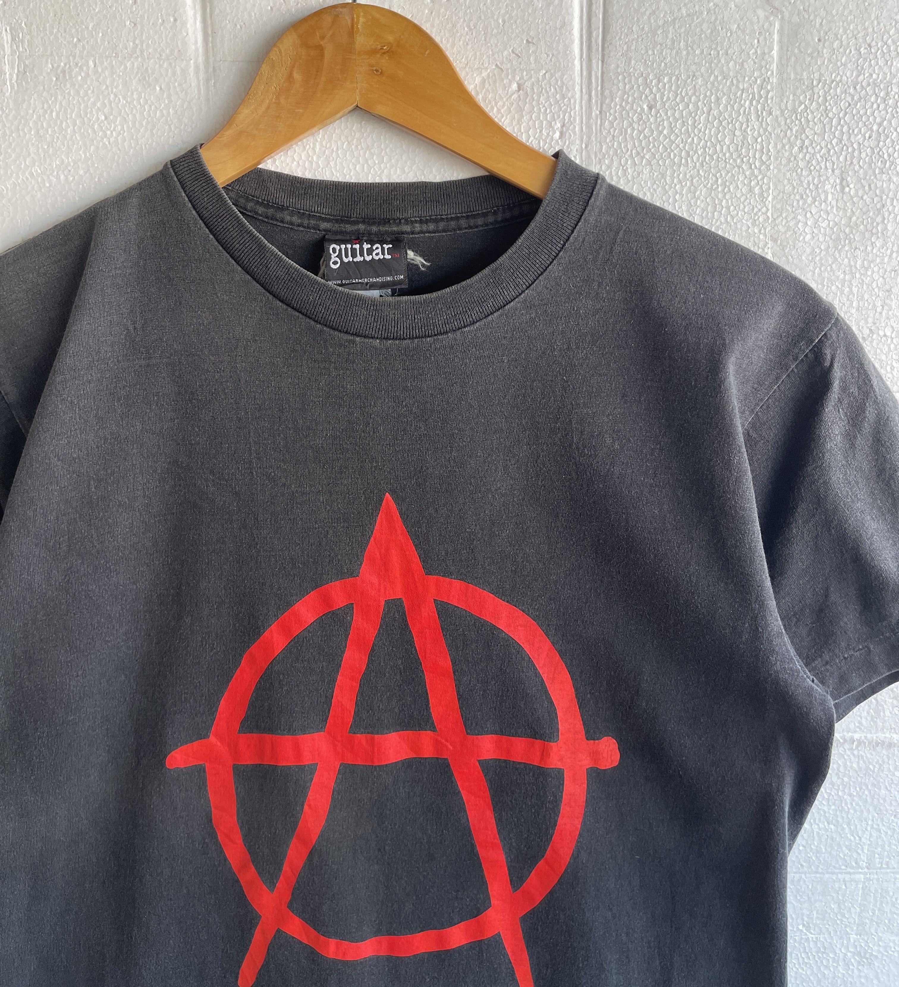 Band Tees Vintage 00s Sun Faded🔥ANARCHY🔥PUNK’S NOT DEAD Metal Band Tee Size US S / EU 44-46 / 1 - 4 Thumbnail
