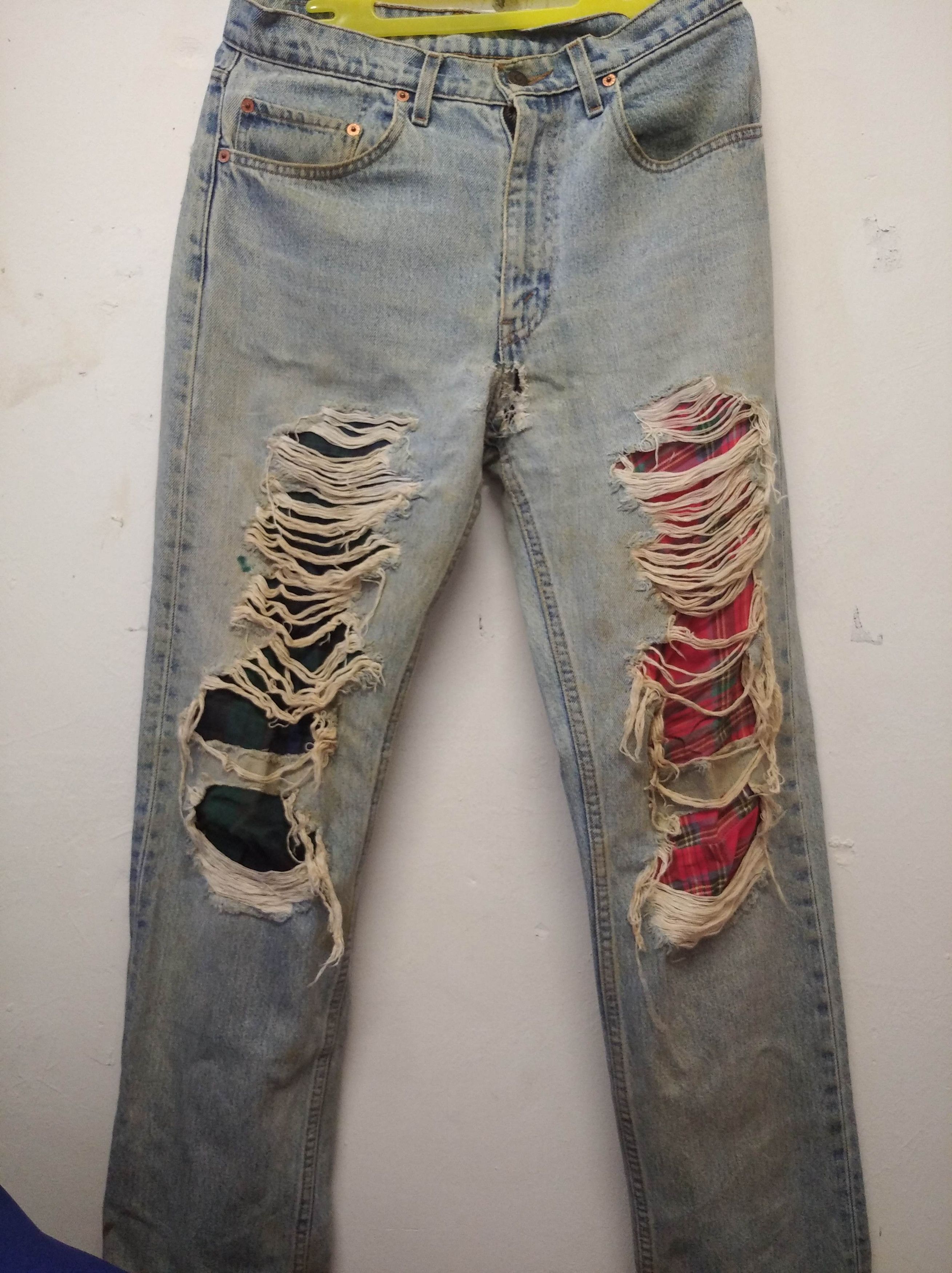 image of Distressed Denim x Levis Vintage Levi's 505 Kurt Cobain Style Distressed Jeans in Denim (Size 31)