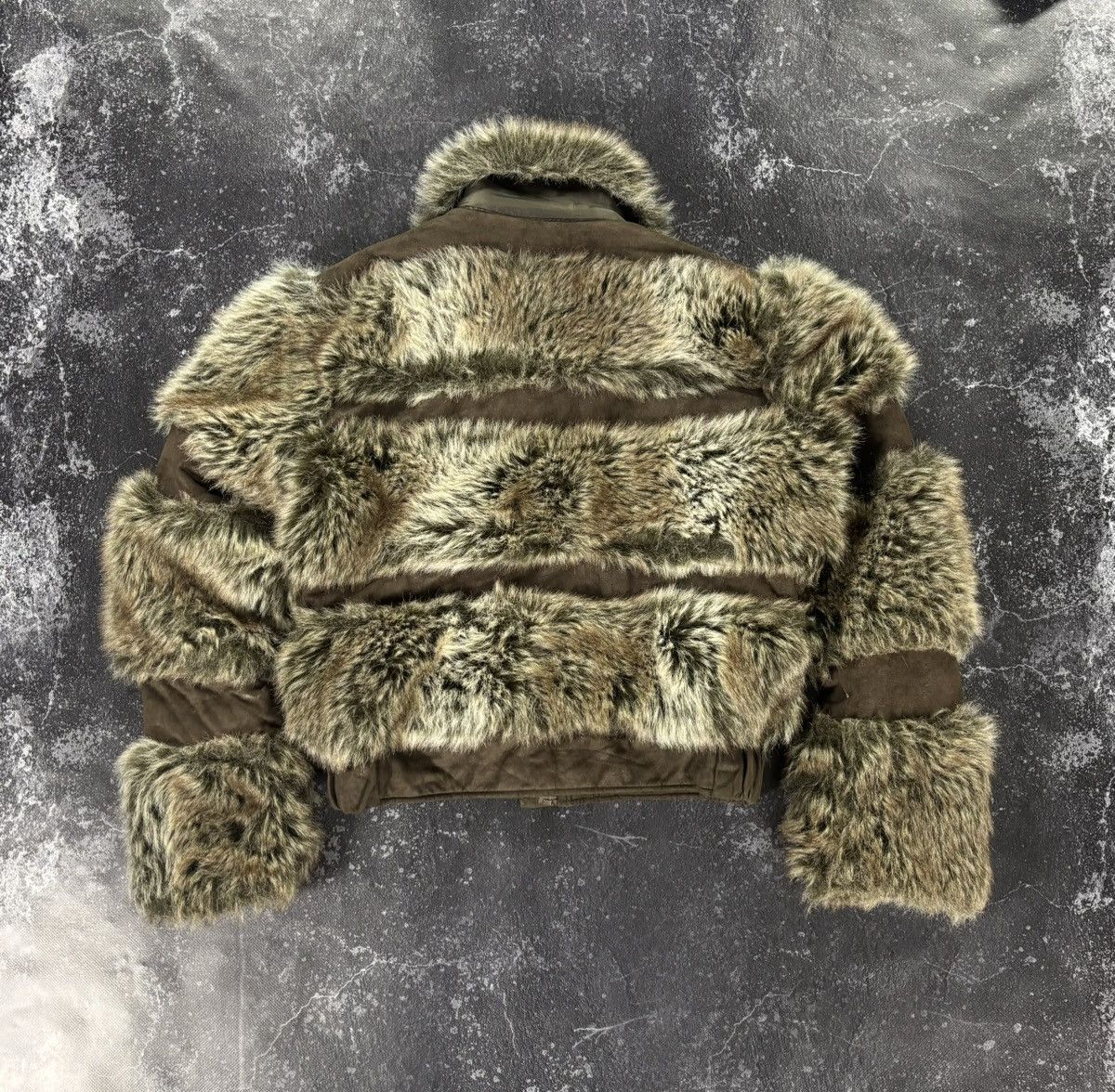 Vintage Cropped Vintage fluffy Faux Fur bomber jacket Size M / US 6-8 / IT 42-44 - 5 Thumbnail