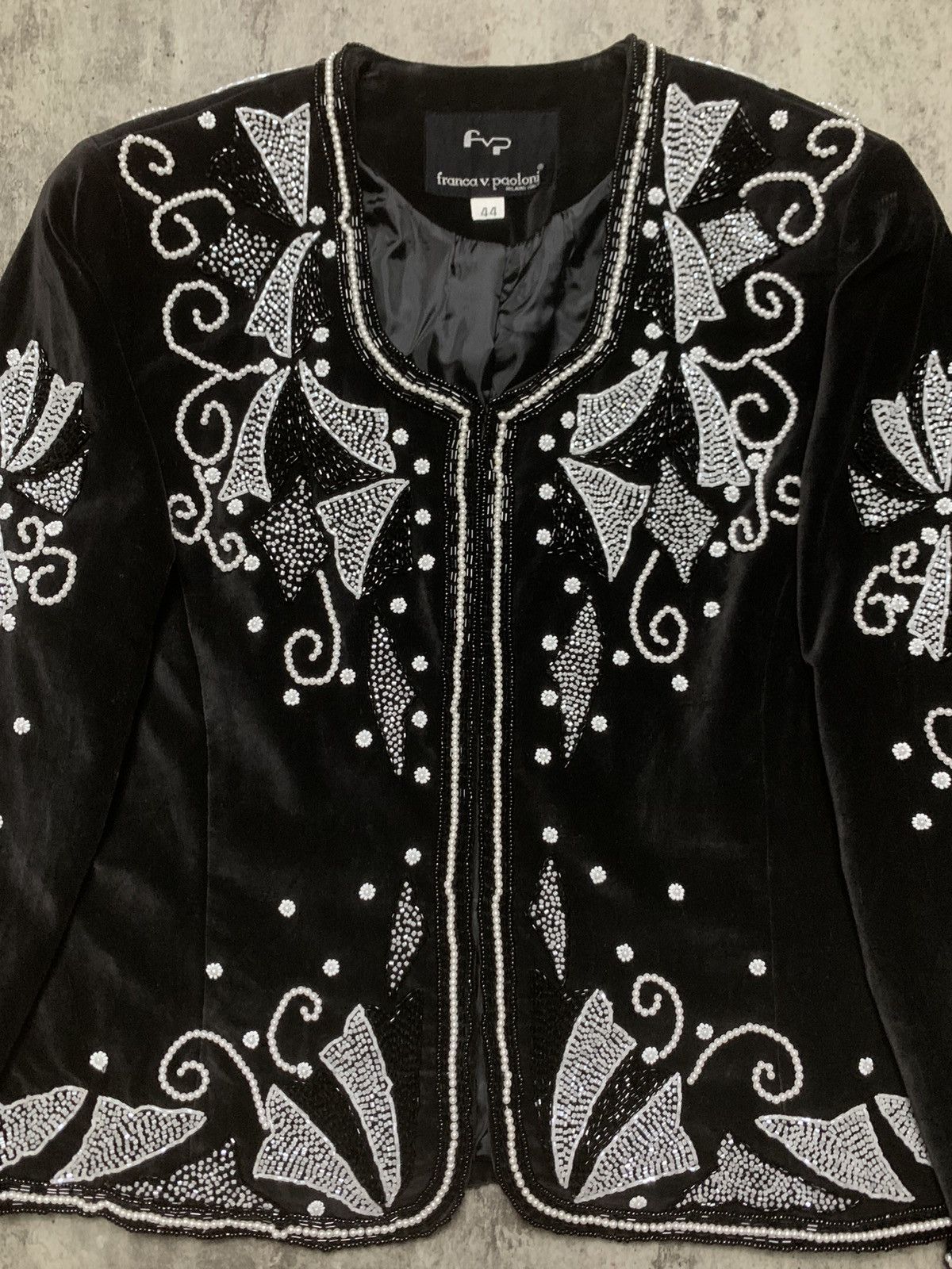 Paoloni Vintage 90s Franca V Paoloni Velvet Beaded Blazer Size M / US 6-8 / IT 42-44 - 4 Thumbnail