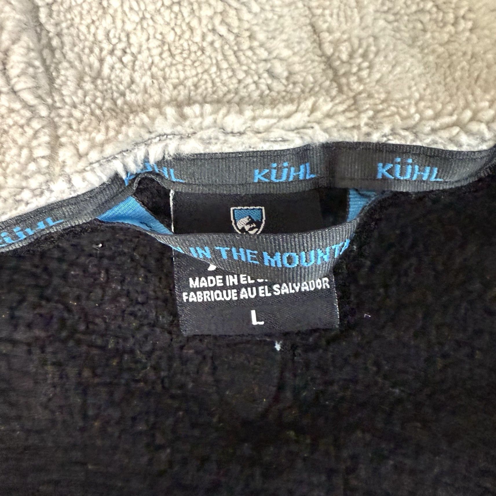 Vintage Kuhl Vest Womens L Black Alfpaca Fleece Full Zip Hooded Outdoor Vest Size L / US 10 / IT 46 - 2 Thumbnail