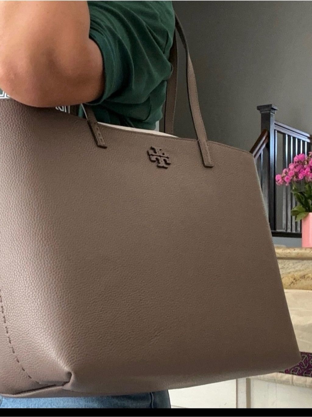 Tory Burch New Tory Burch McGraw Leather Tote Bag Size ONE SIZE - 6 Thumbnail