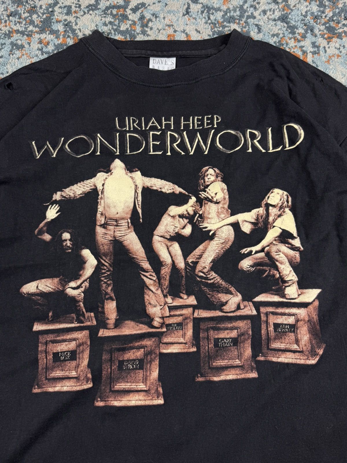Band Tees Vintage 90s Uriah Heep wonderworld graphic band tee boxy fit Size US L / EU 52-54 / 3 - 5 Thumbnail