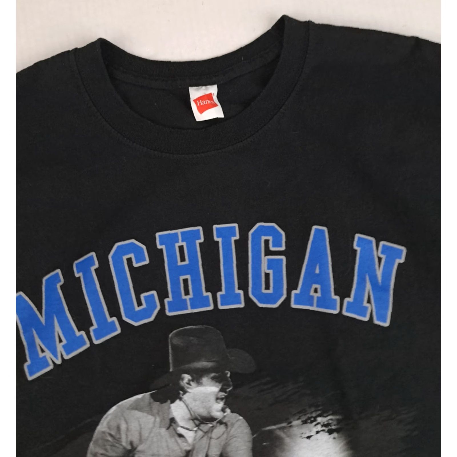 Hanes VINTAGE Garth Brooks Country Stadium Tour 2024 Hanes T-Shirt Unisex Adults Black Short Sleeve Crew Neck Size S Marvelous? Size S / US 4 / IT 40 - 5 Thumbnail