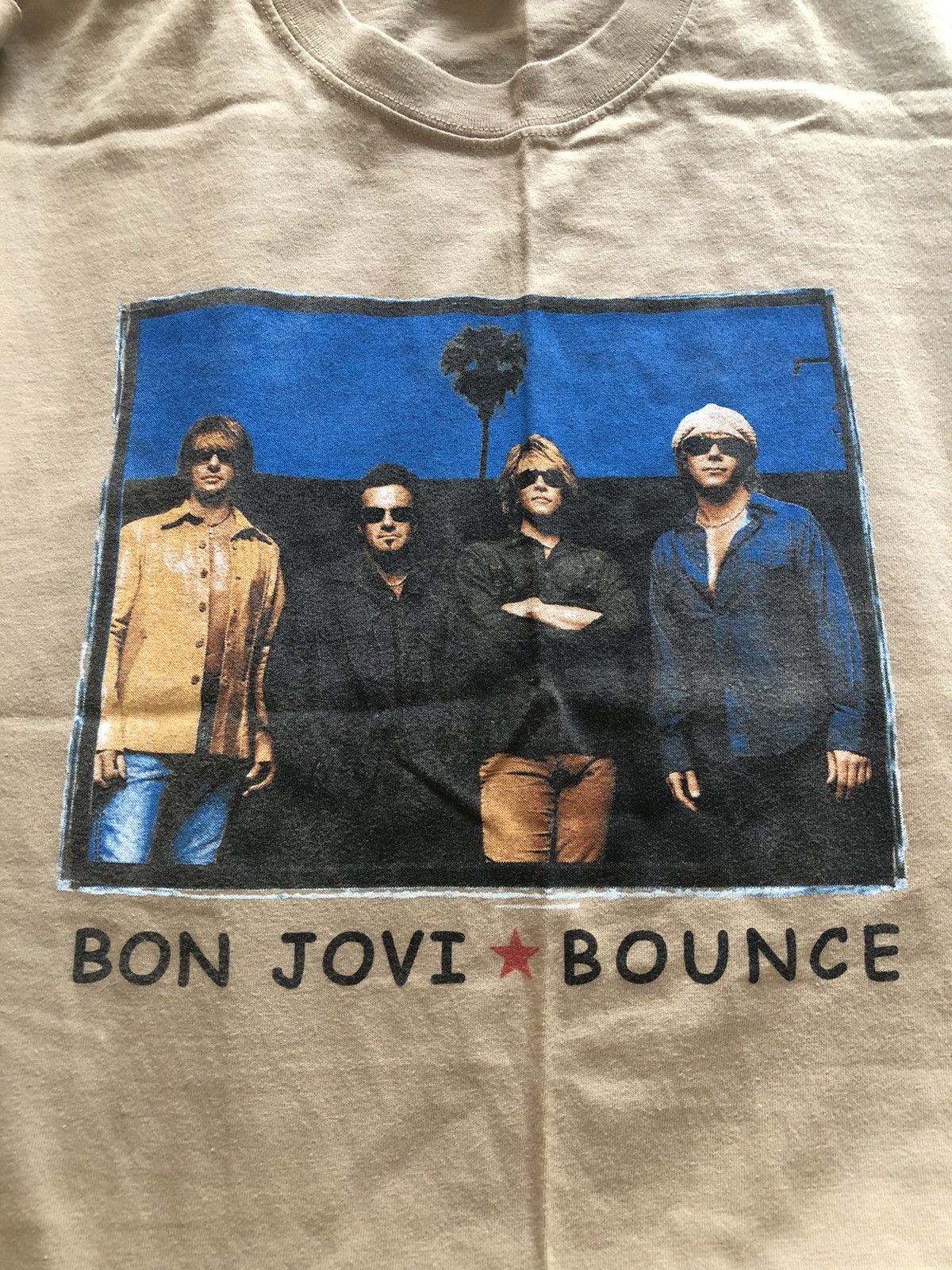 Band Tees VINTAGE 2000s BON JOVI BOUNCE TOUR TEE SHIRT Size US L / EU 52-54 / 3 - 3 Thumbnail