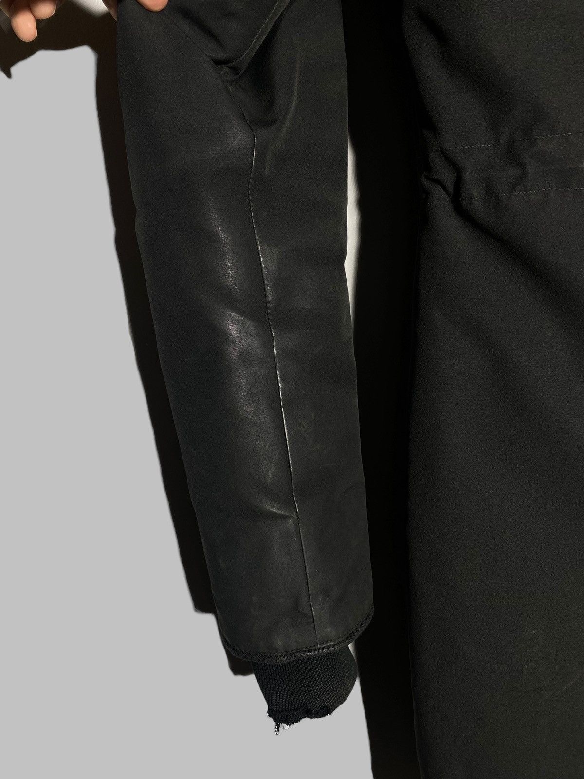 Canada Goose Canada Goose Parka Fur Trim Arctic Program Jacket 2580L Size XS / US 0-2 / IT 36-38 - 23 Thumbnail