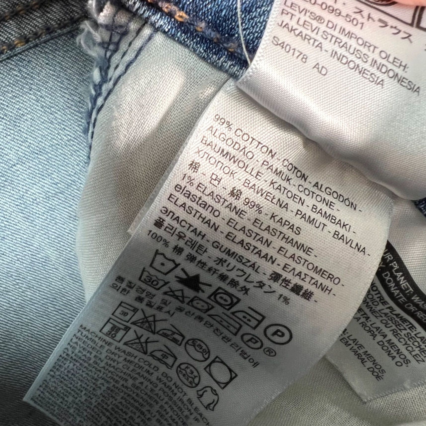 Levi's Levi's 524 Jeans Skinny Women 28 Light Blue Distressed Denim Hem Distressed Jeans - Levi's 500 Series Womens Styles Size 28" / US 6 / IT 42 - 4 Thumbnail