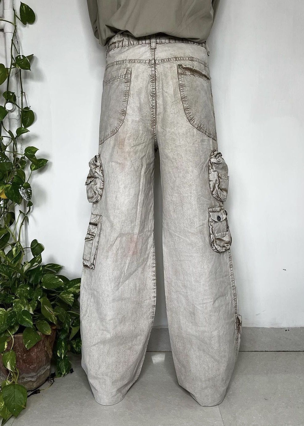 Japanese Brand Y2K Japanese multipocket bootcut cargo pants. Size US 32 / EU 48 - 3 Thumbnail