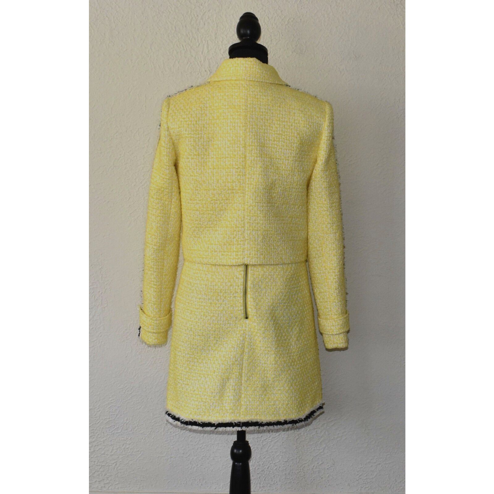 Alice + Olivia NWT ALICE + OLIVIA Yellow Tweed Daisy Blazer Dress 2 Pc Set Size S / US 4 / IT 40 - 3 Thumbnail