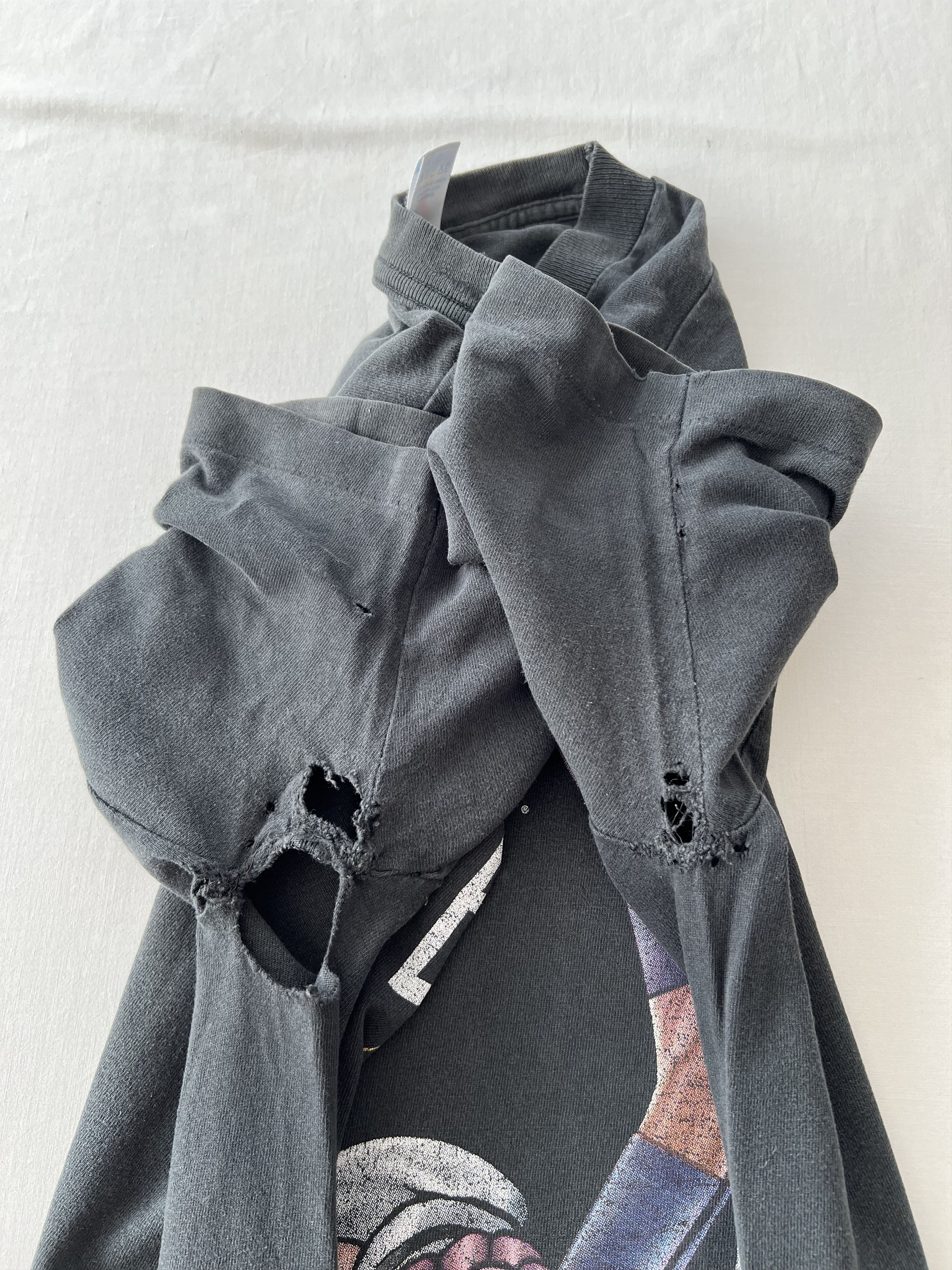 NHL Vintage 1996 Boston Bruins Warner Bros Taz NHL Cartoon Size US M / EU 48-50 / 2 - 12 Thumbnail