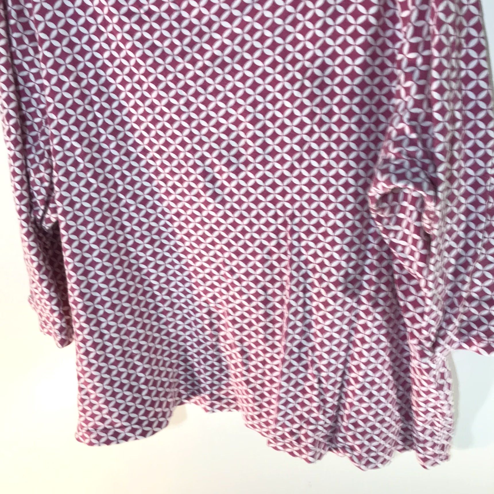 Croft & Barrow Croft & Barrow Women's Plus Size Cropped Knit Top 3/4 Sleeve Pink White Geometric Casual Blouse Size XL / US 12-14 / IT 48-50 - 3 Thumbnail