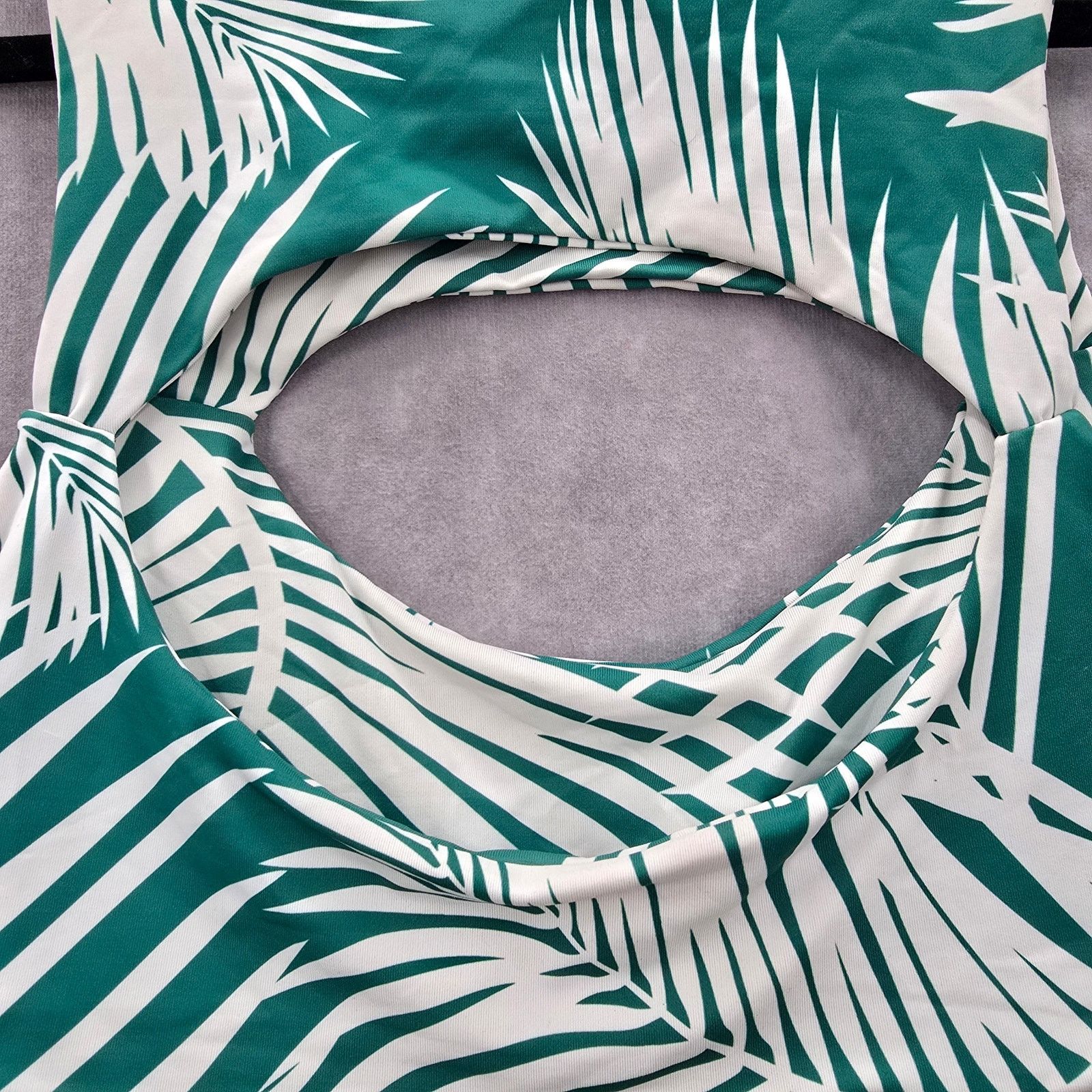 Other Green White Tropical Leaf Cutout Bikini Top Swimwear Medium Size ONE SIZE - 7 Thumbnail